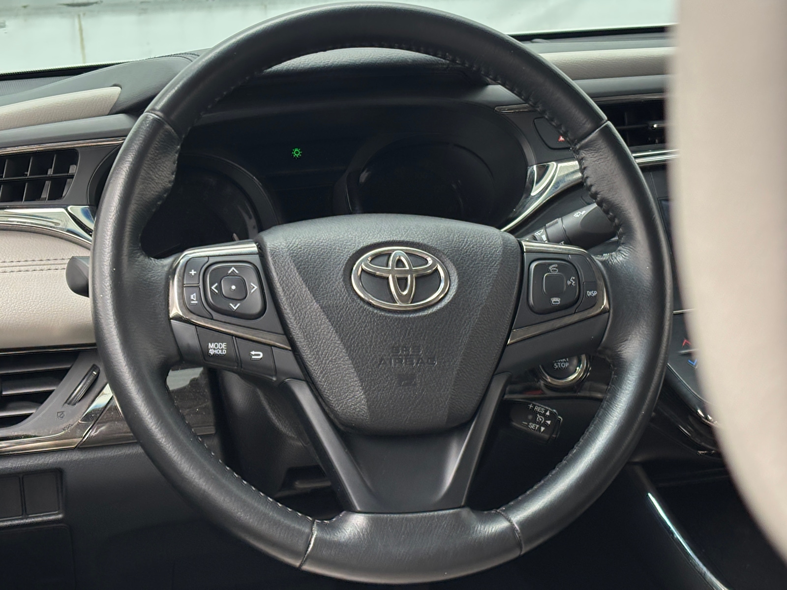 Thumbnail: 2014 Toyota Avalon - 4