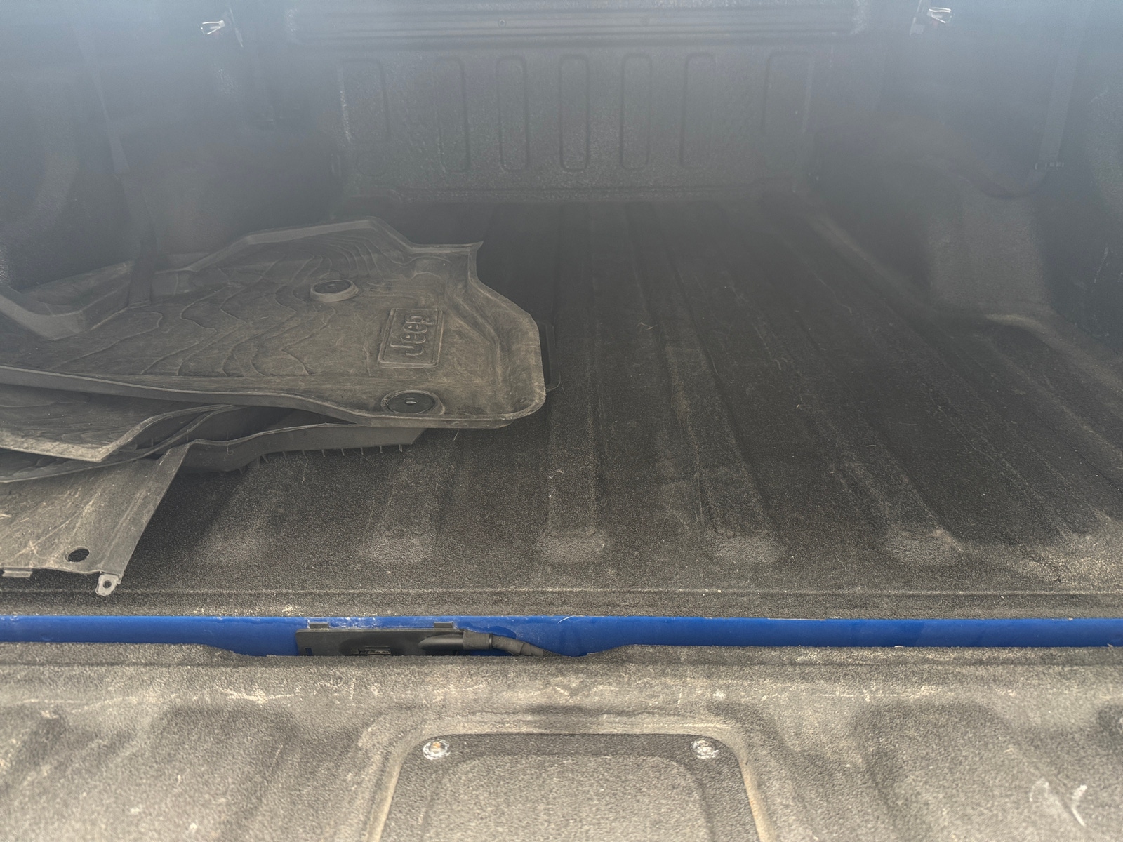 Thumbnail: 2020 Jeep Gladiator - 7