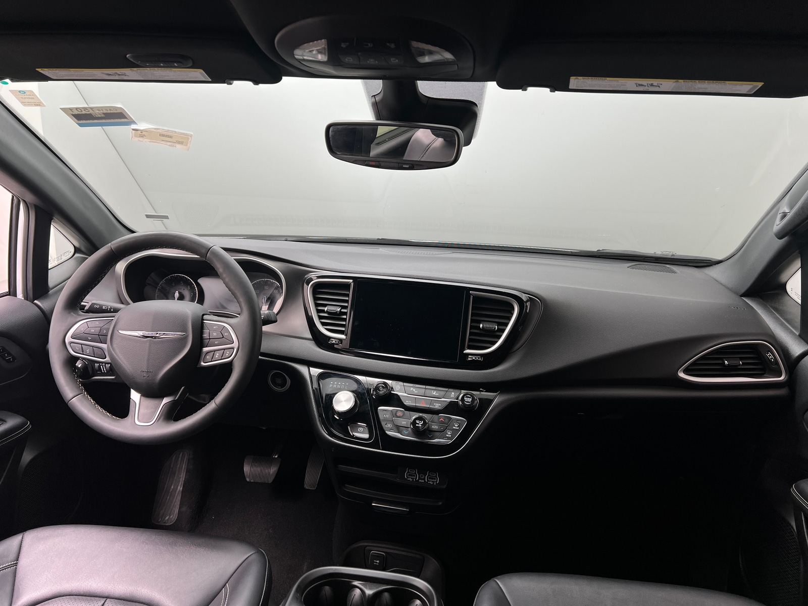 Thumbnail: 2025 Chrysler Pacifica - 2