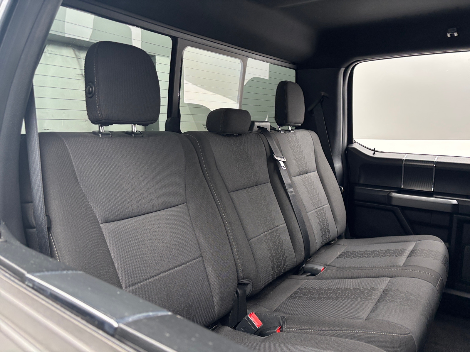 Thumbnail: 2018 Ford Econoline - 6