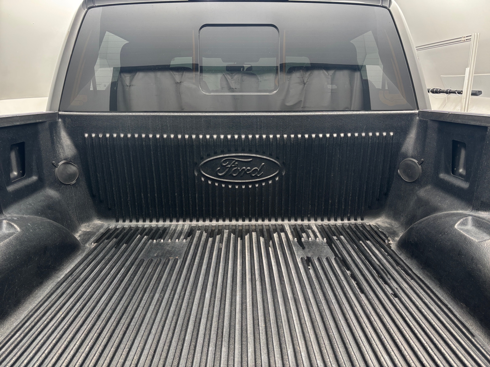 Thumbnail: 2018 Ford Econoline - 7
