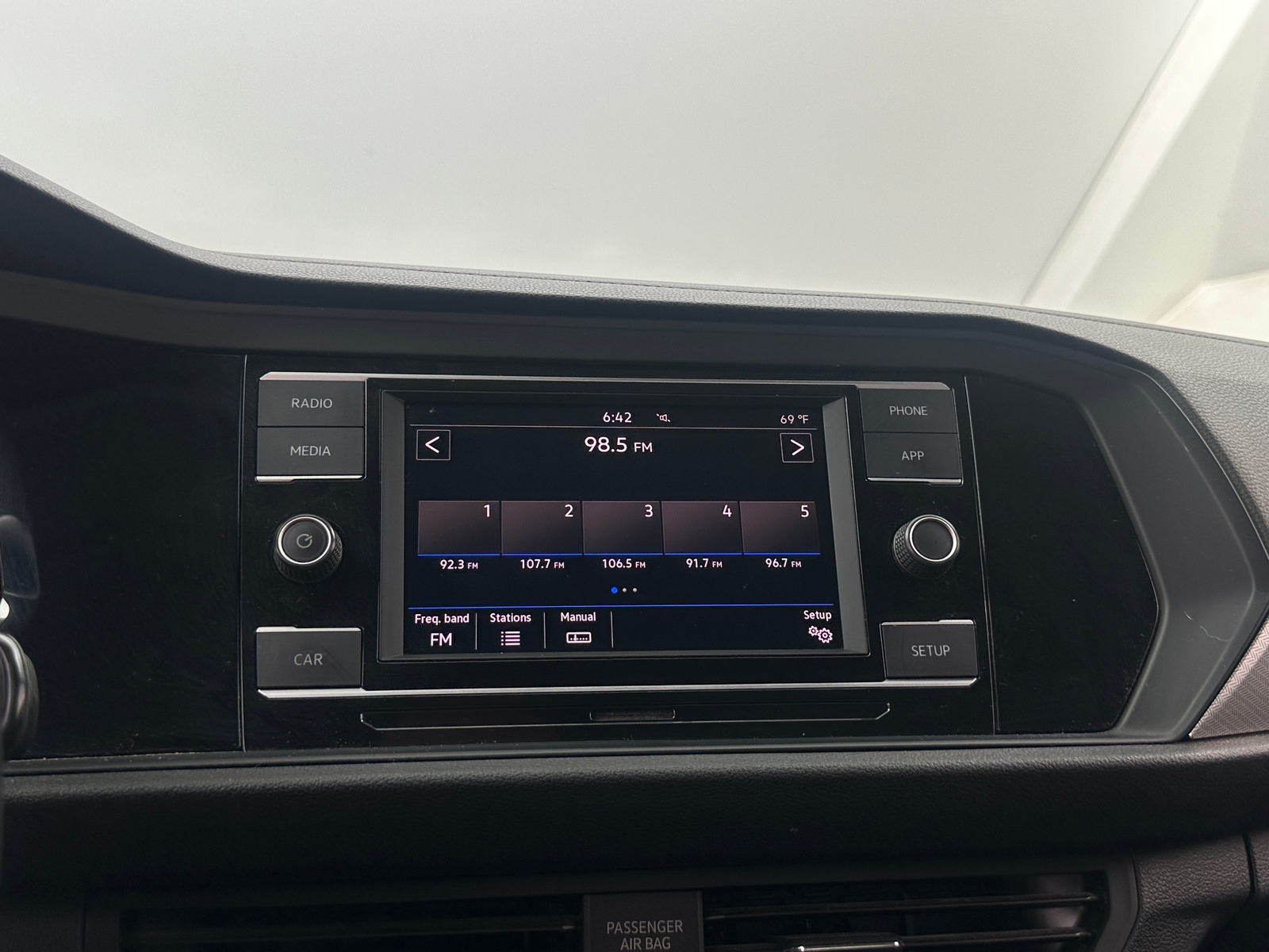 Thumbnail: 2019 Volkswagen Jetta - 4