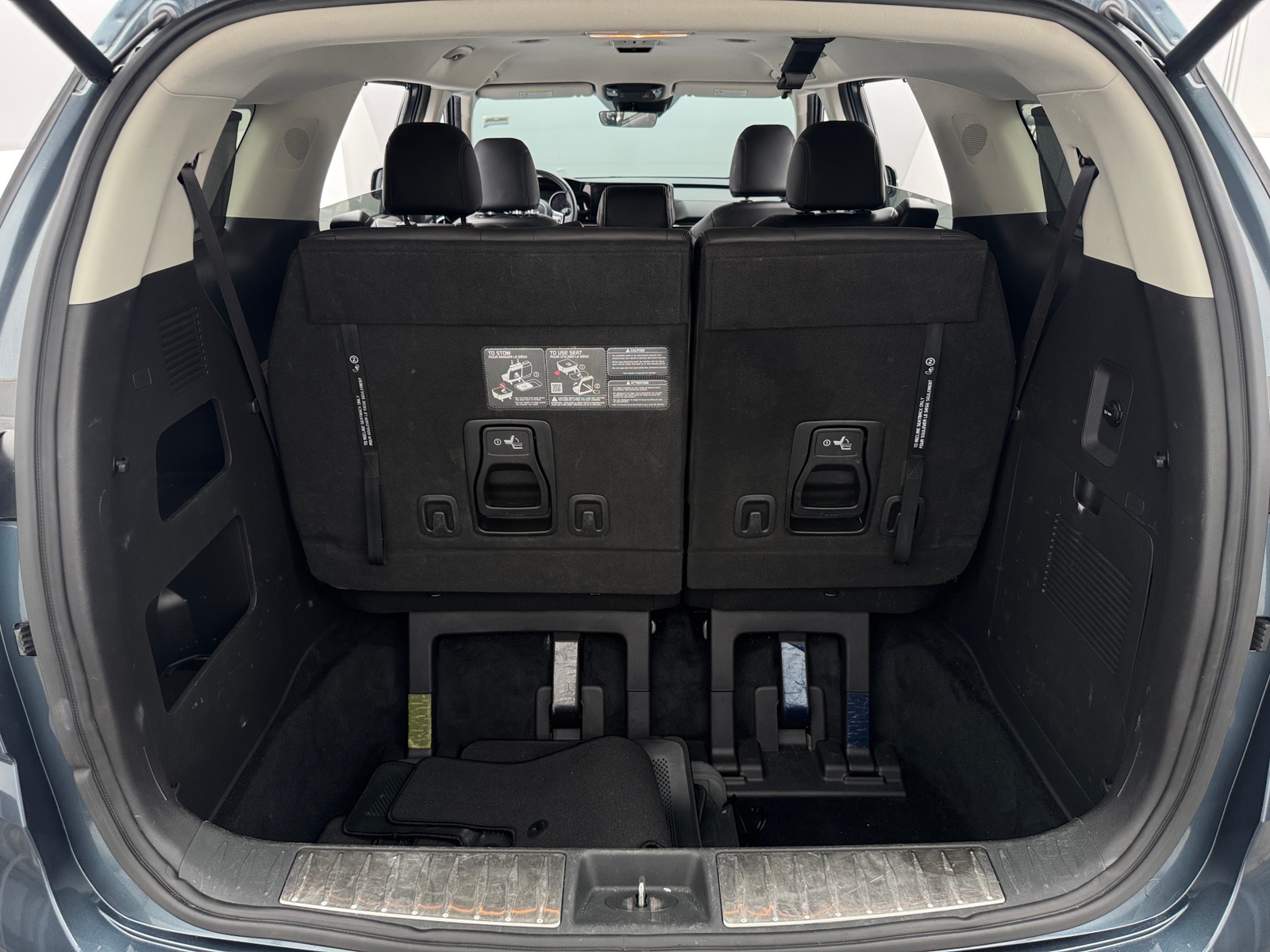 Thumbnail: 2024 Kia Carnival - 6