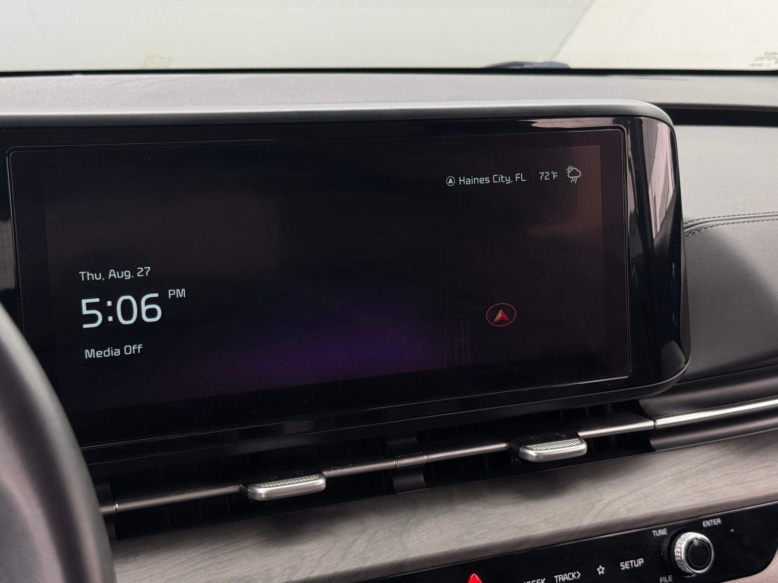 Thumbnail: 2024 Kia Carnival - 3