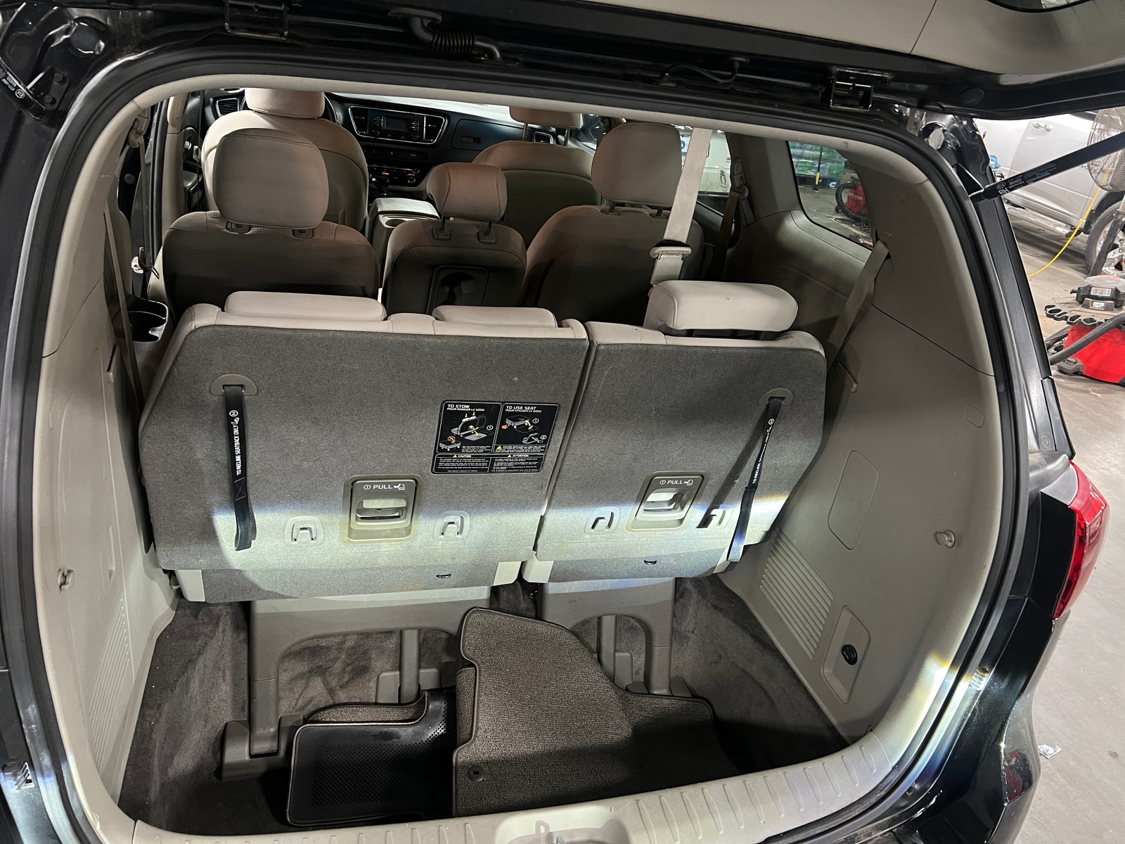 Thumbnail: 2016 Kia Sedona - 7