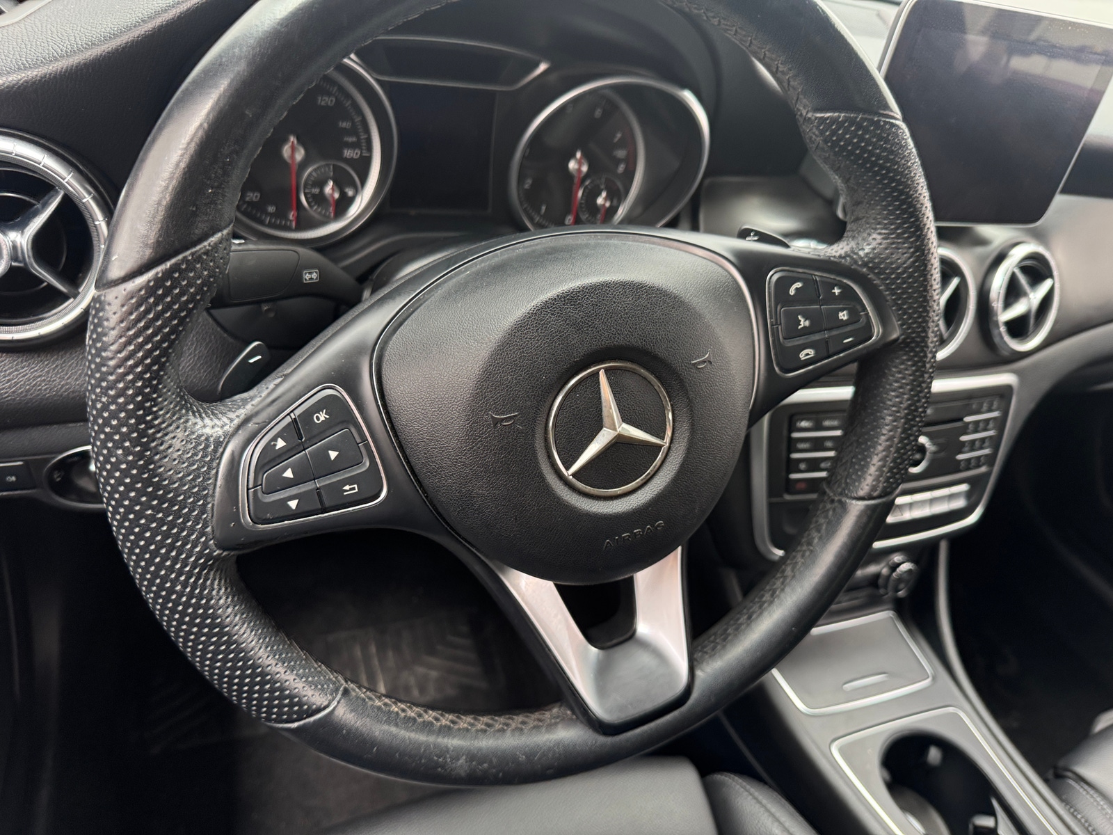 Thumbnail: 2019 Mercedes-Benz CLA - 4