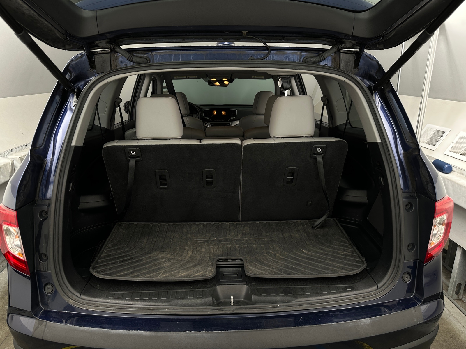 Thumbnail: 2019 Honda Pilot - 6