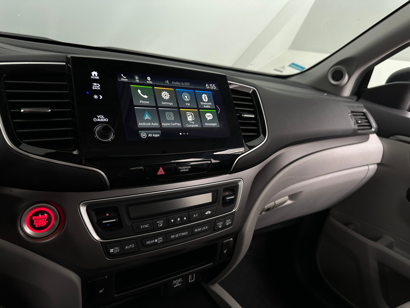 Thumbnail: 2019 Honda Pilot - 3