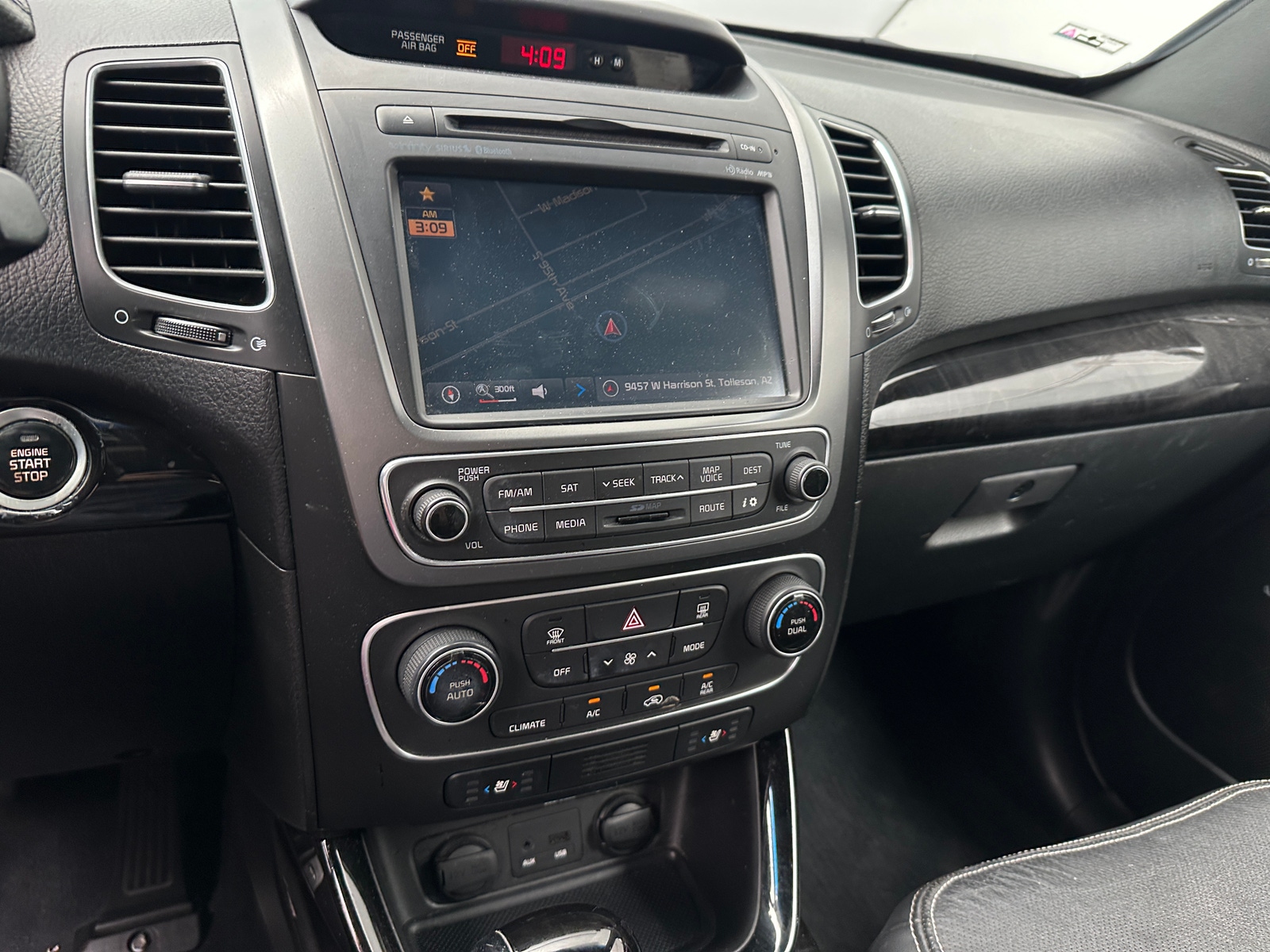 Thumbnail: 2014 Kia Sorento - 3