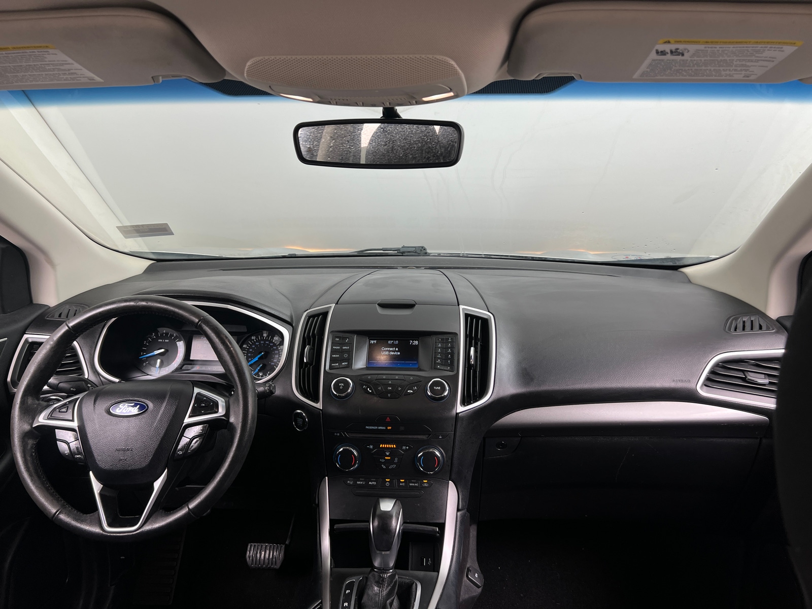 Thumbnail: 2017 Ford Edge - 3