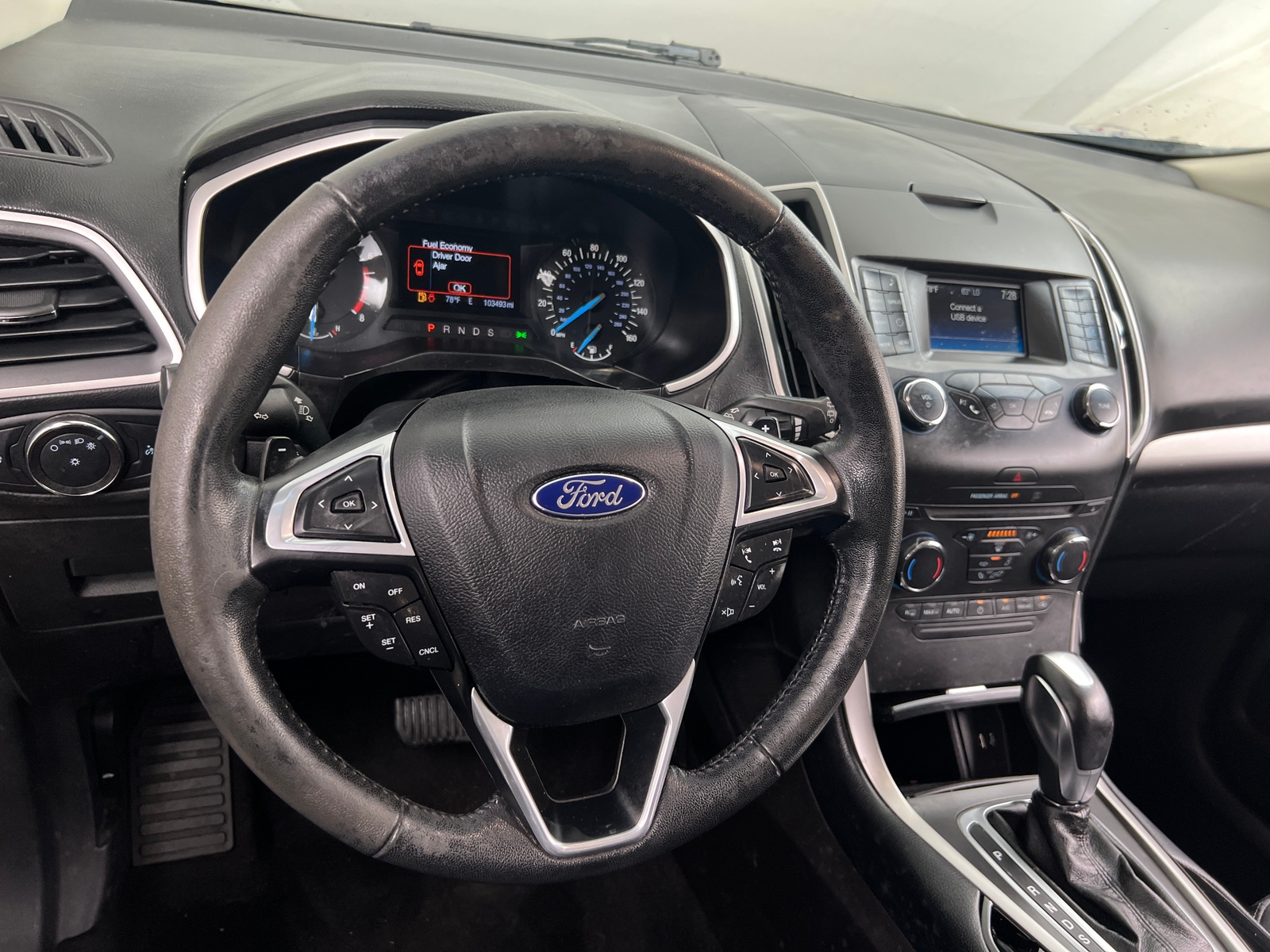 Thumbnail: 2017 Ford Edge - 5
