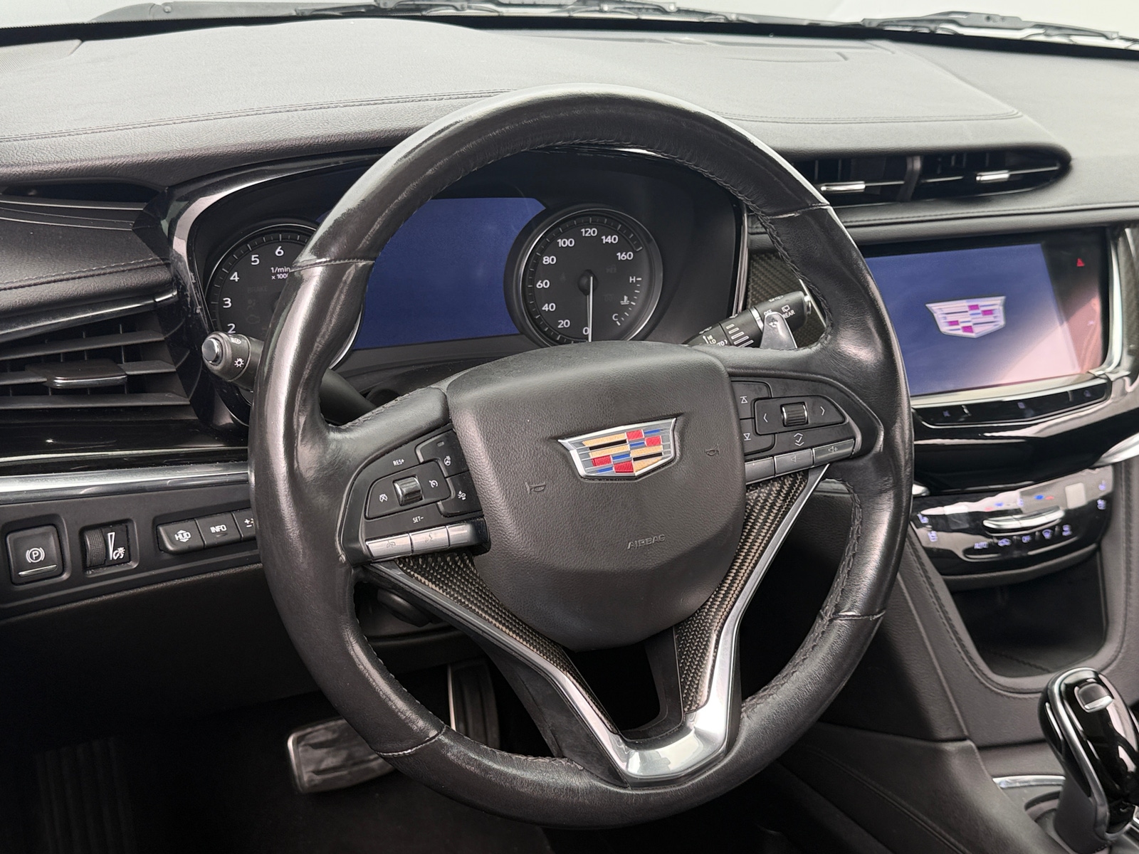 Thumbnail: 2020 Cadillac XT6 - 4