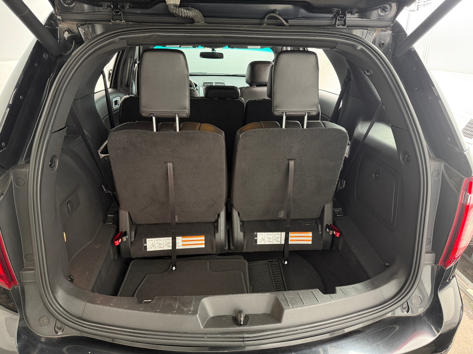 Thumbnail: 2015 Ford Explorer - 6