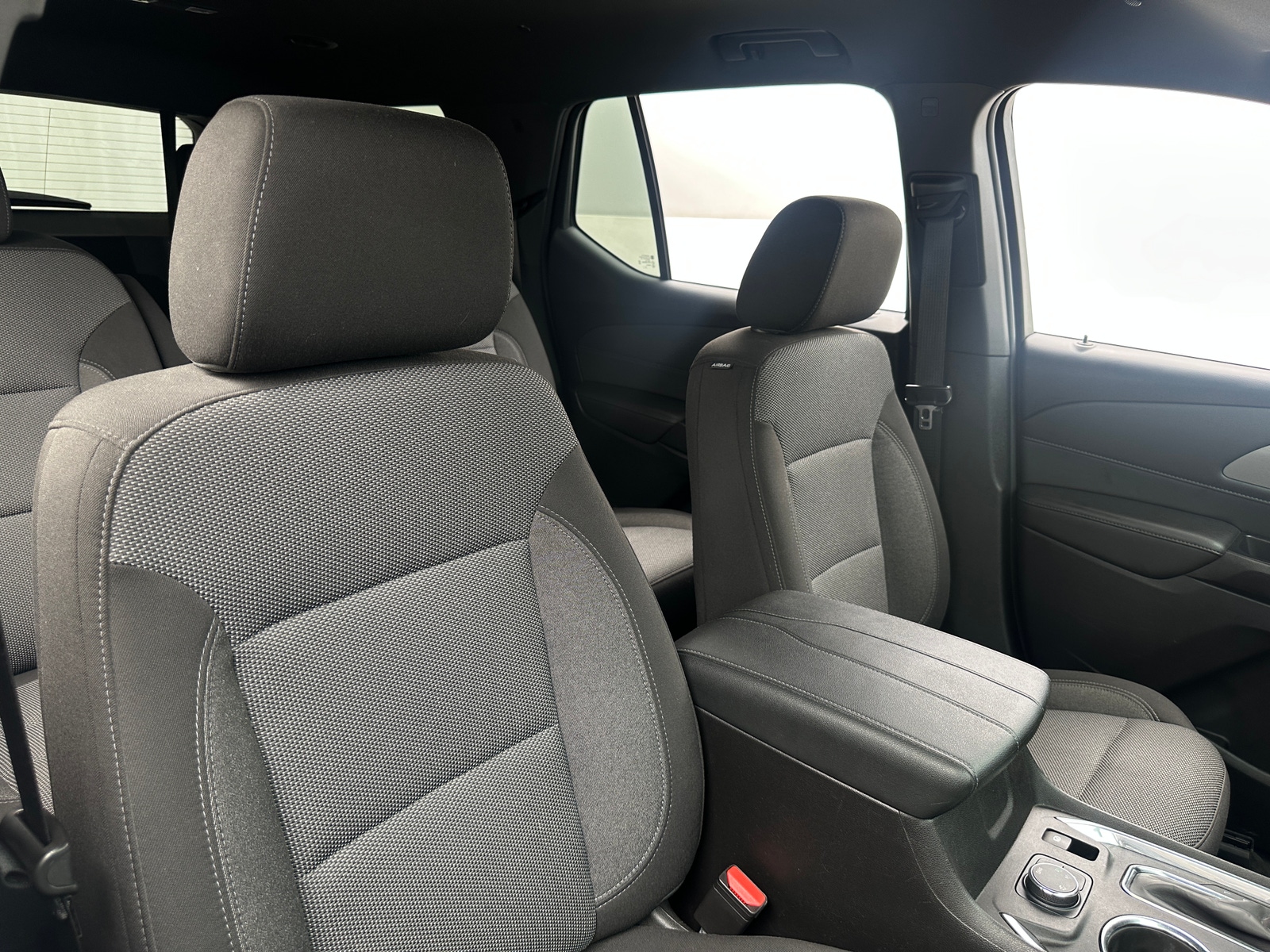 Thumbnail: 2022 Chevrolet Traverse - 2