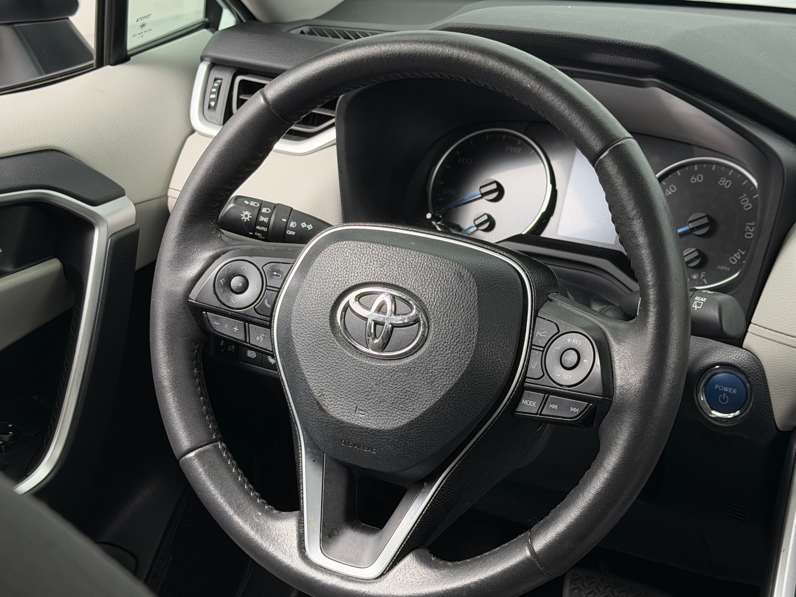 Thumbnail: 2021 Toyota RAV4 - 5