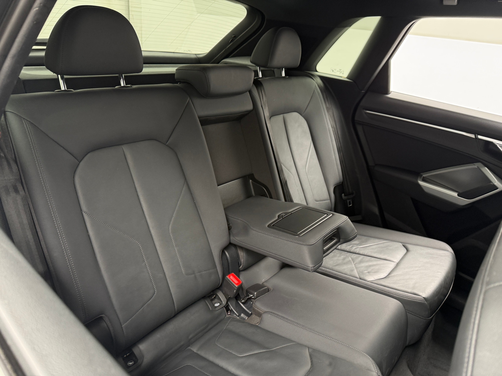 Thumbnail: 2020 Audi Q3 - 6