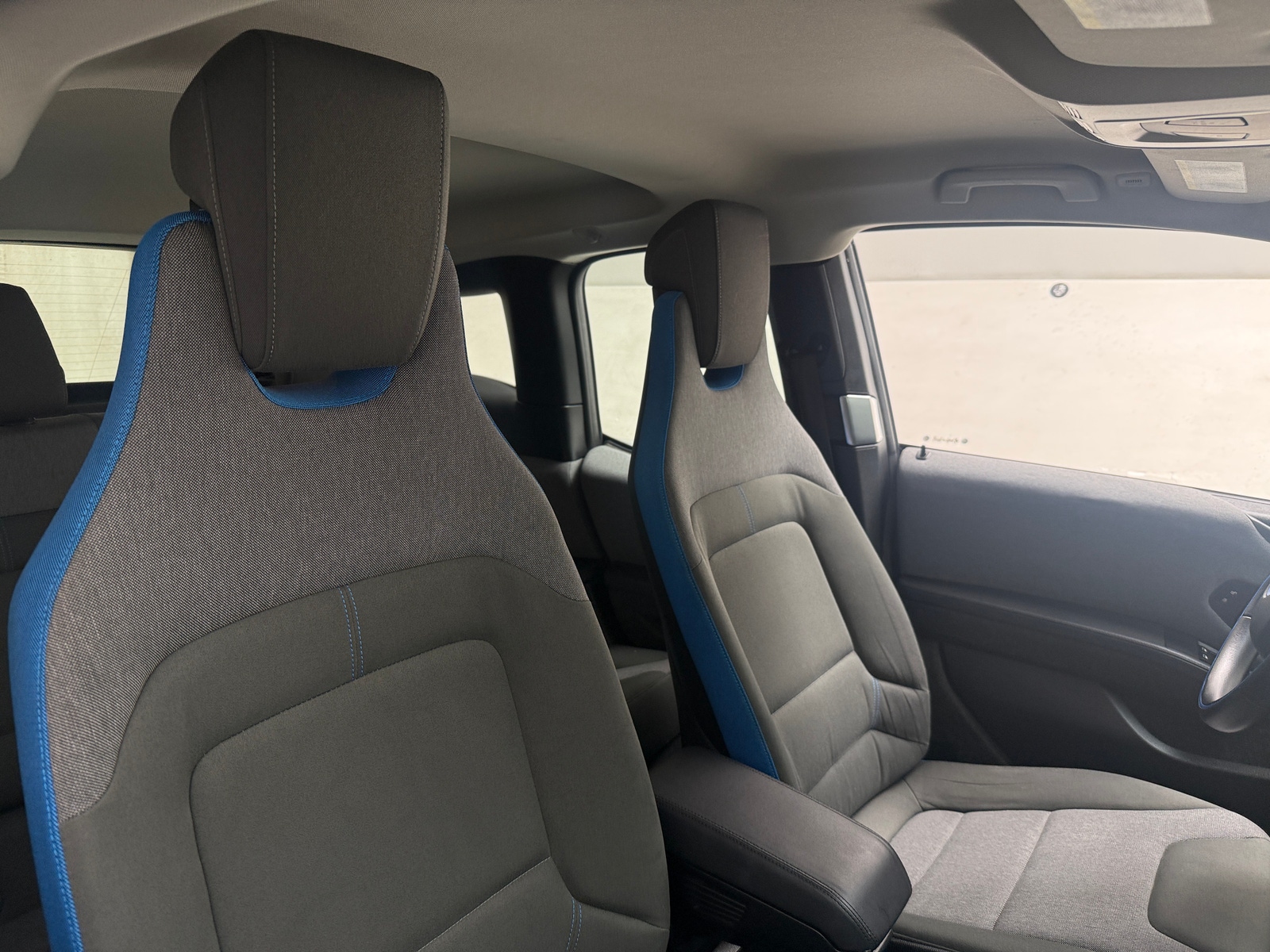 Thumbnail: 2017 BMW i3 - 2