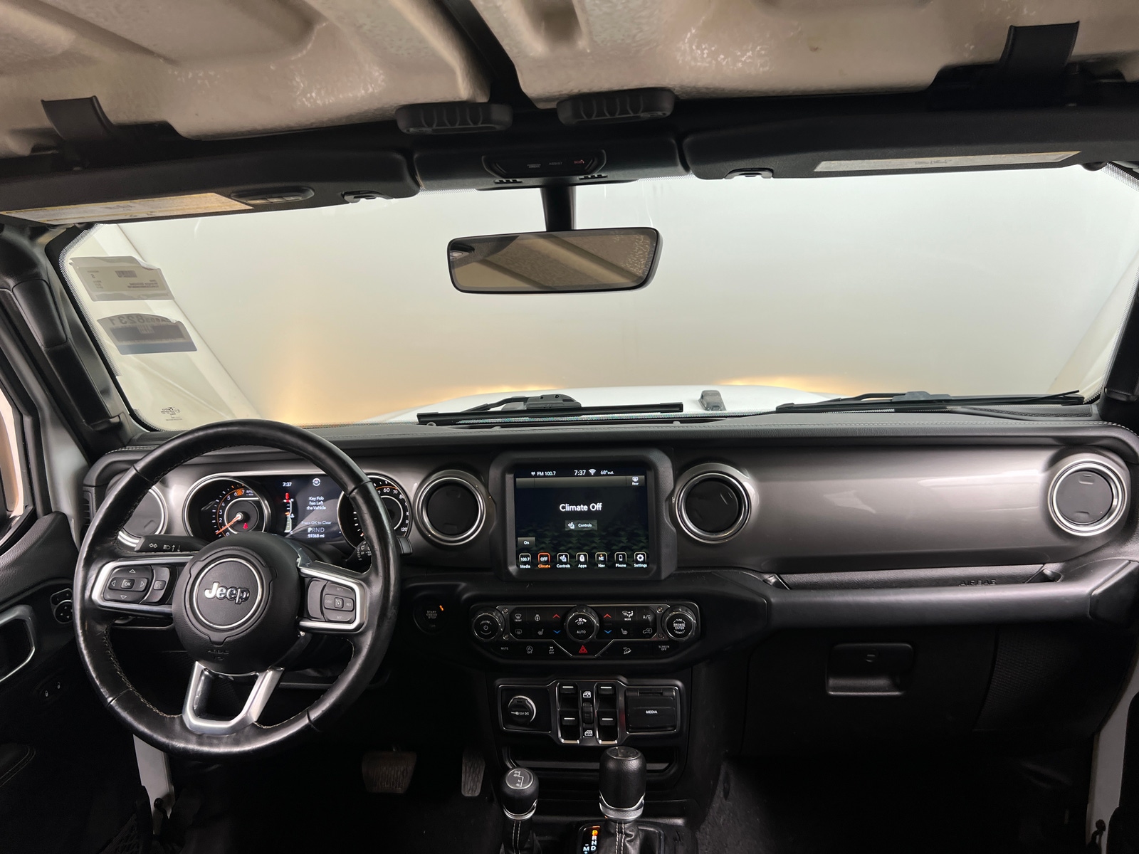 Thumbnail: 2019 Jeep Wrangler - 3