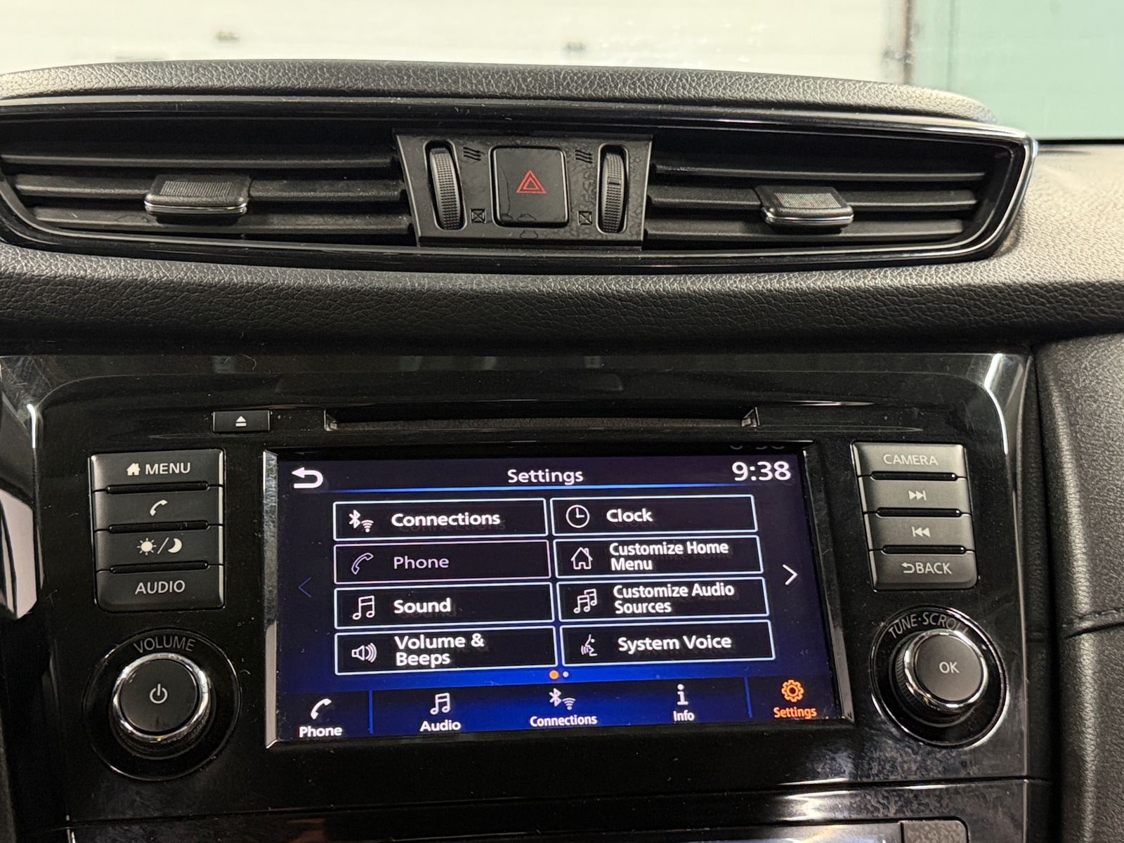 Thumbnail: 2019 Nissan Rogue - 4