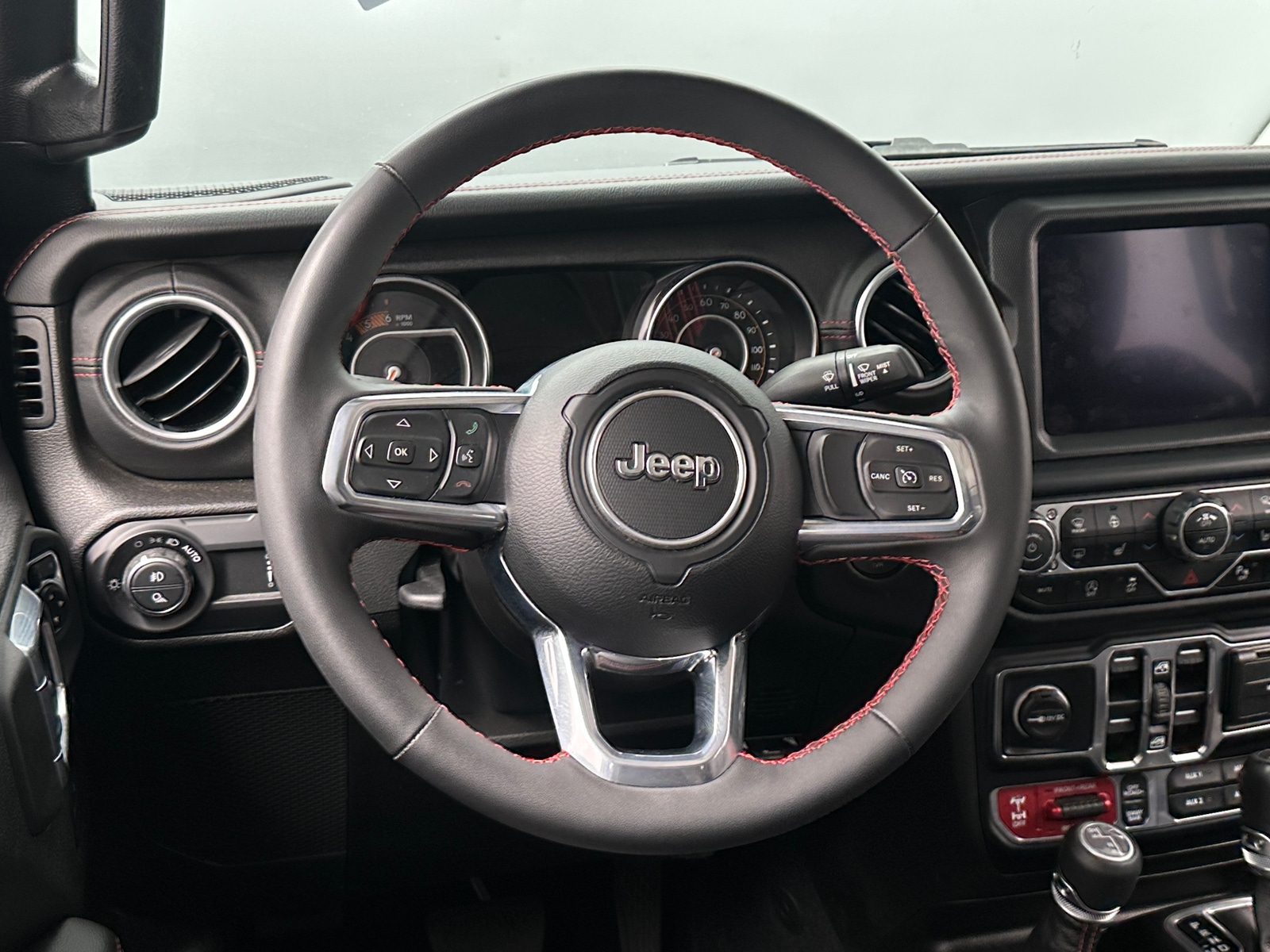 Thumbnail: 2023 Jeep Gladiator - 4