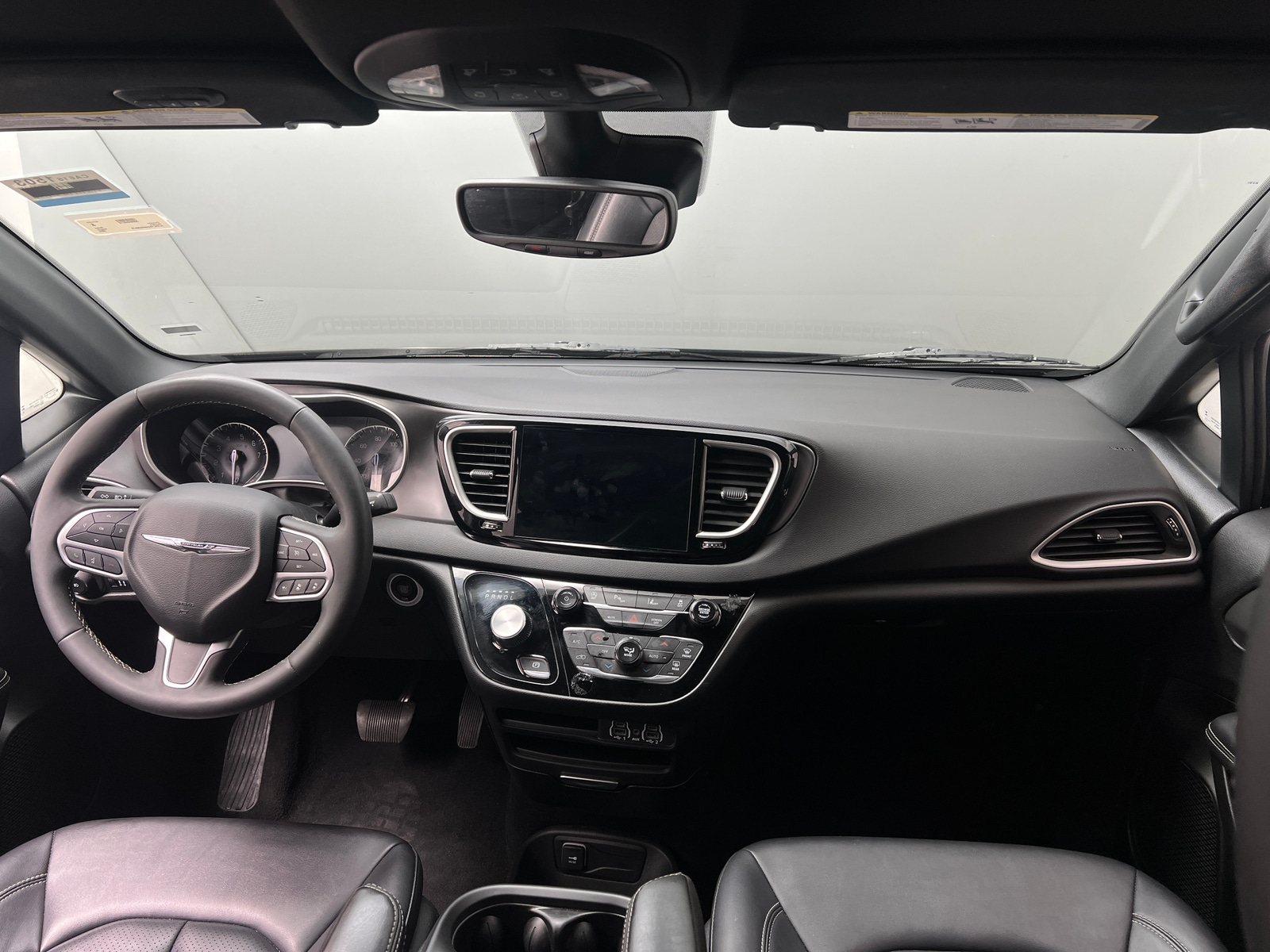 Thumbnail: 2025 Chrysler Pacifica - 2