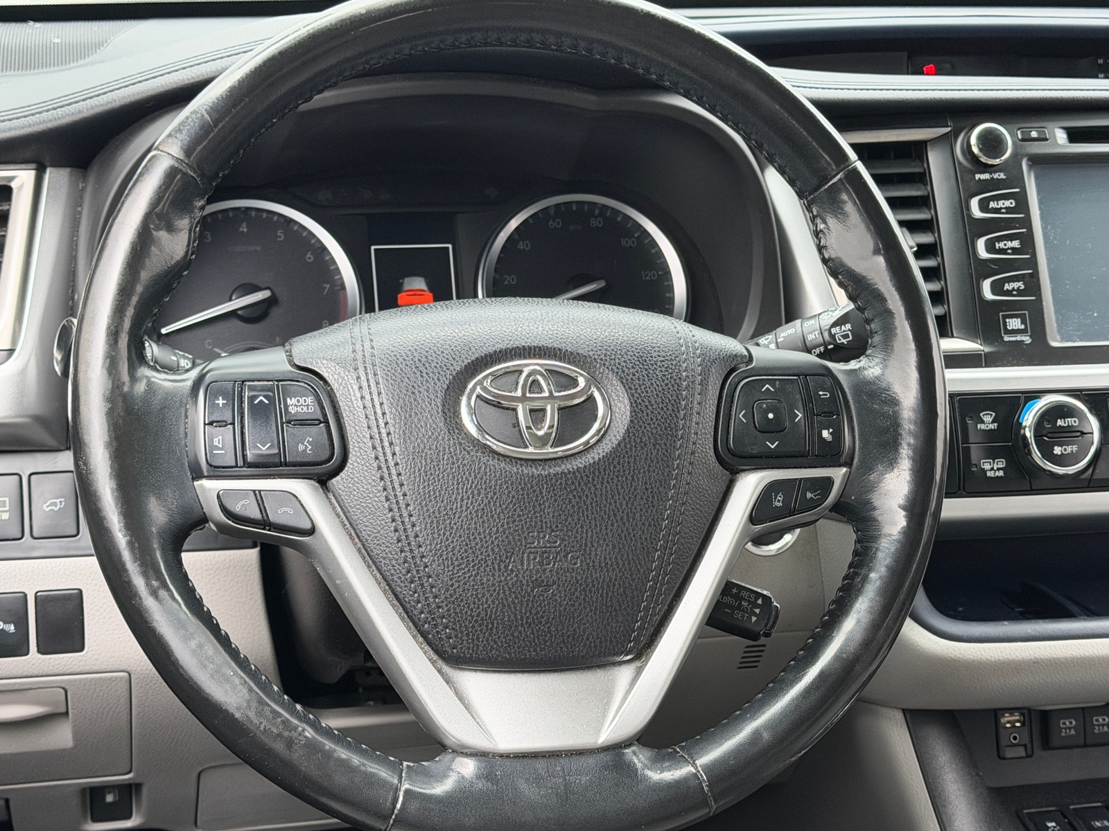 Thumbnail: 2017 Toyota Highlander - 4