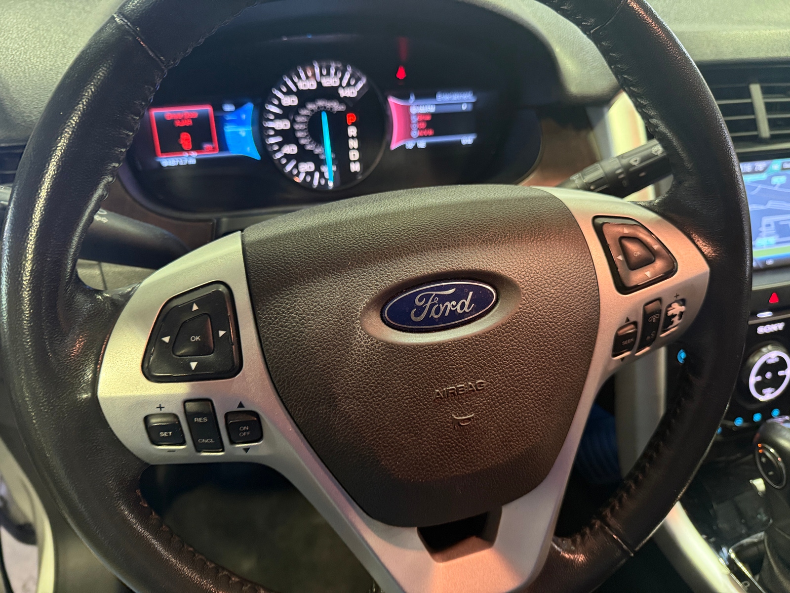 Thumbnail: 2012 Ford Edge - 4