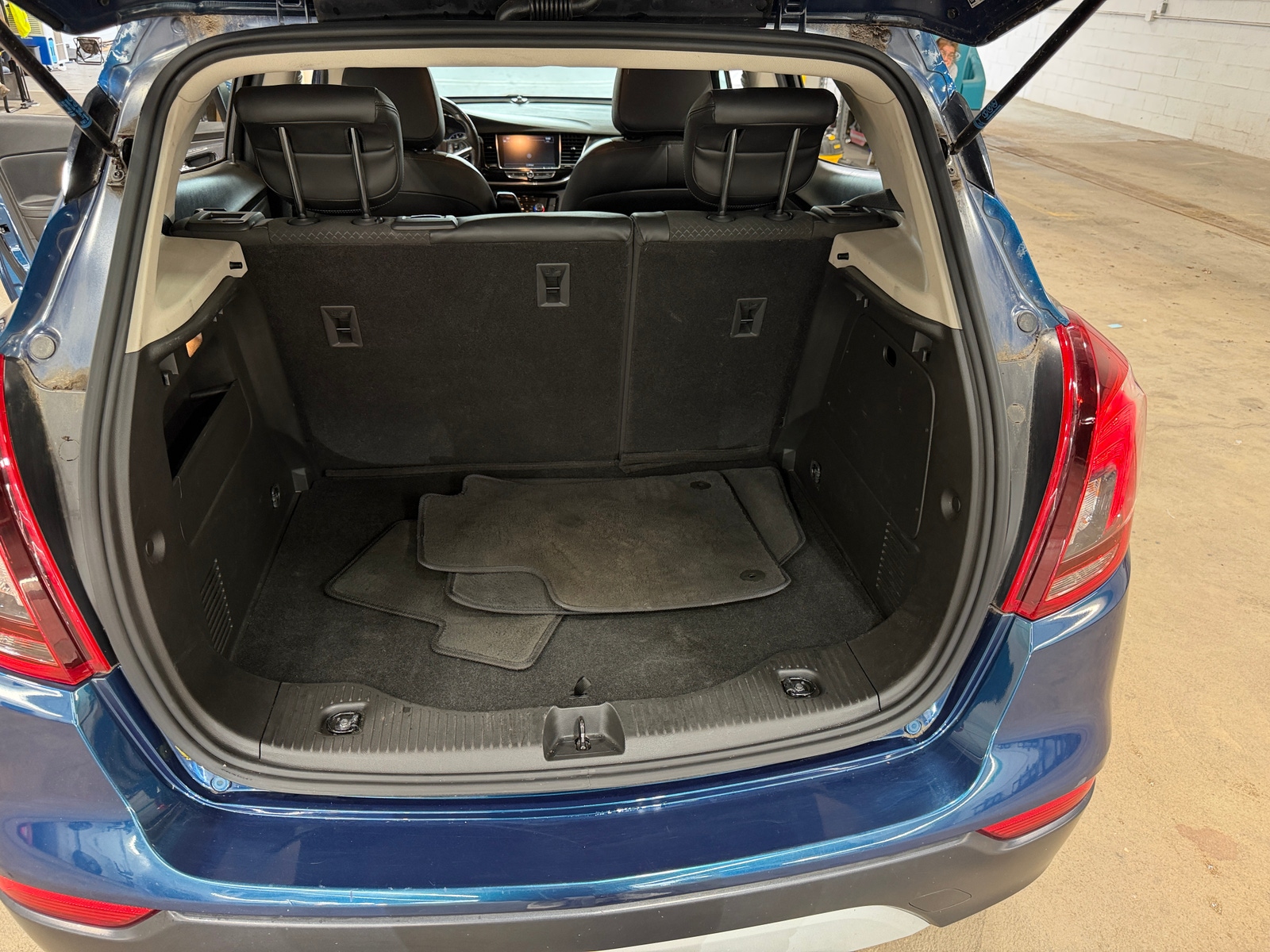 Thumbnail: 2019 Buick Encore - 6