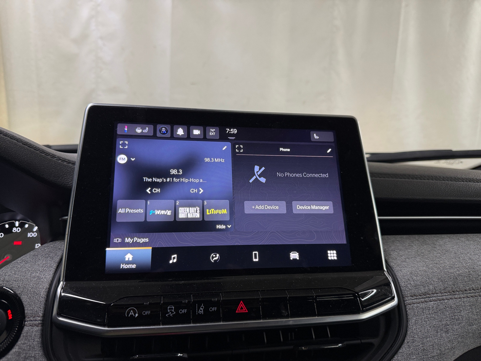Thumbnail: 2023 Jeep Compass - 3