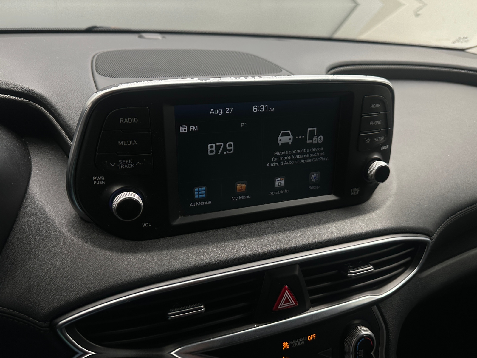 Thumbnail: 2019 Hyundai Santa Fe - 4