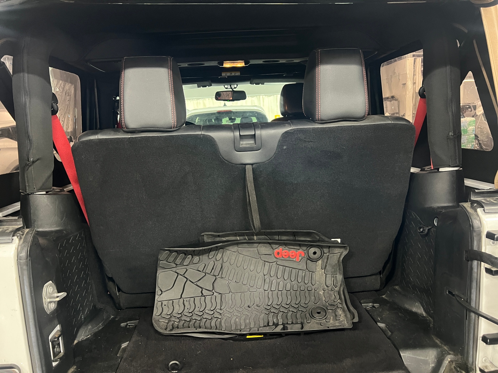 Thumbnail: 2018 Jeep Wrangler - 6