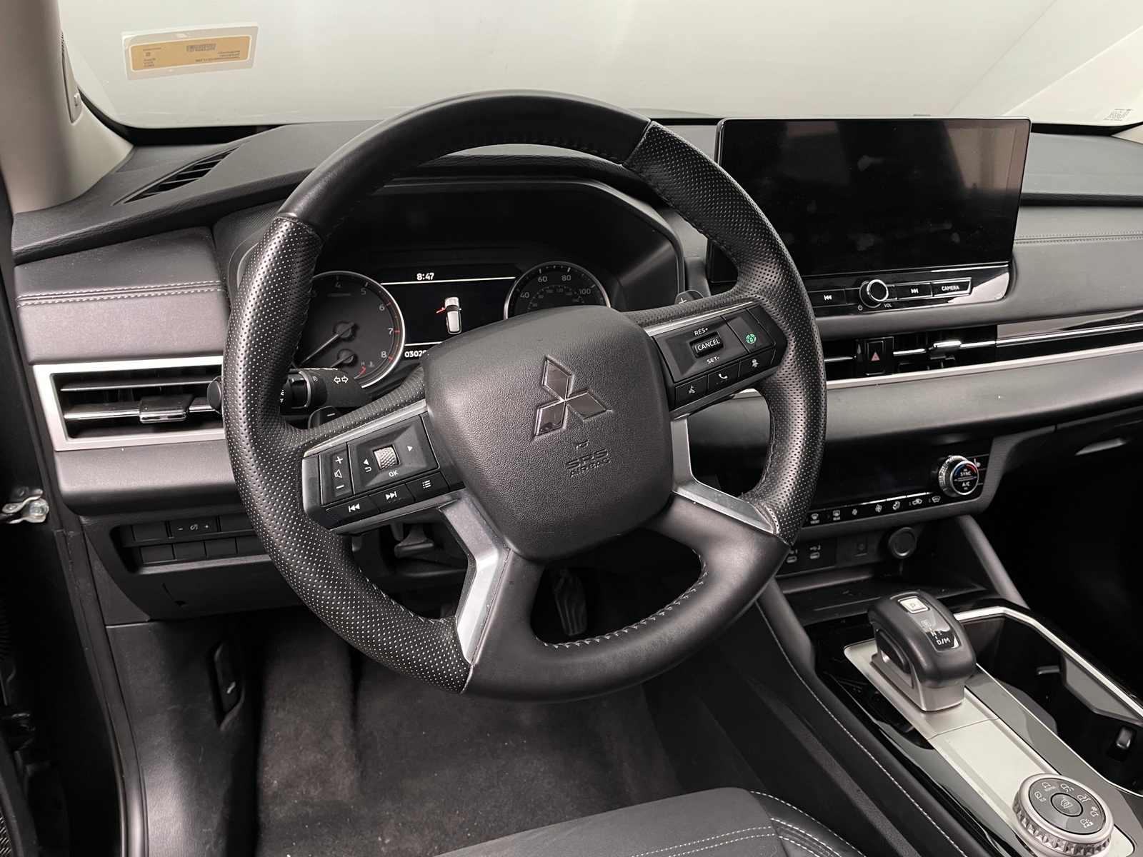 Thumbnail: 2025 Mitsubishi Outlander - 5