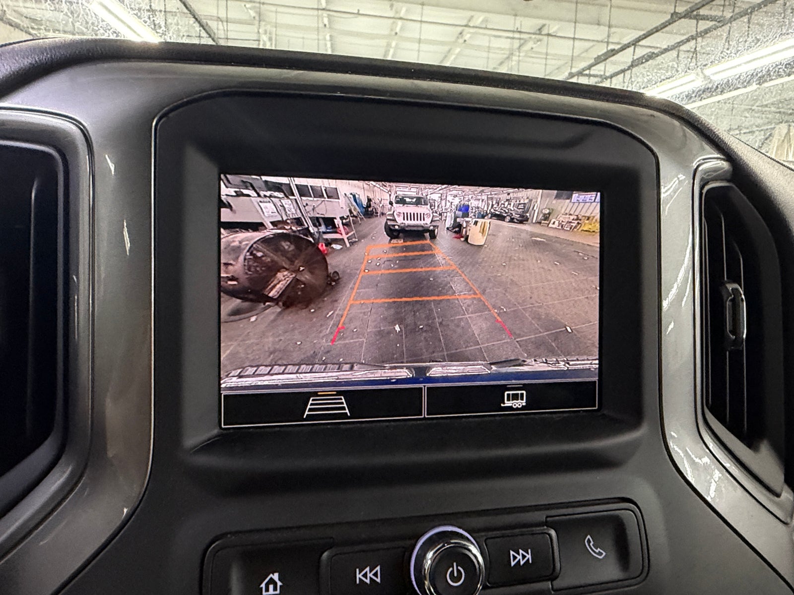 Thumbnail: 2024 GMC Sierra 2500 - 4