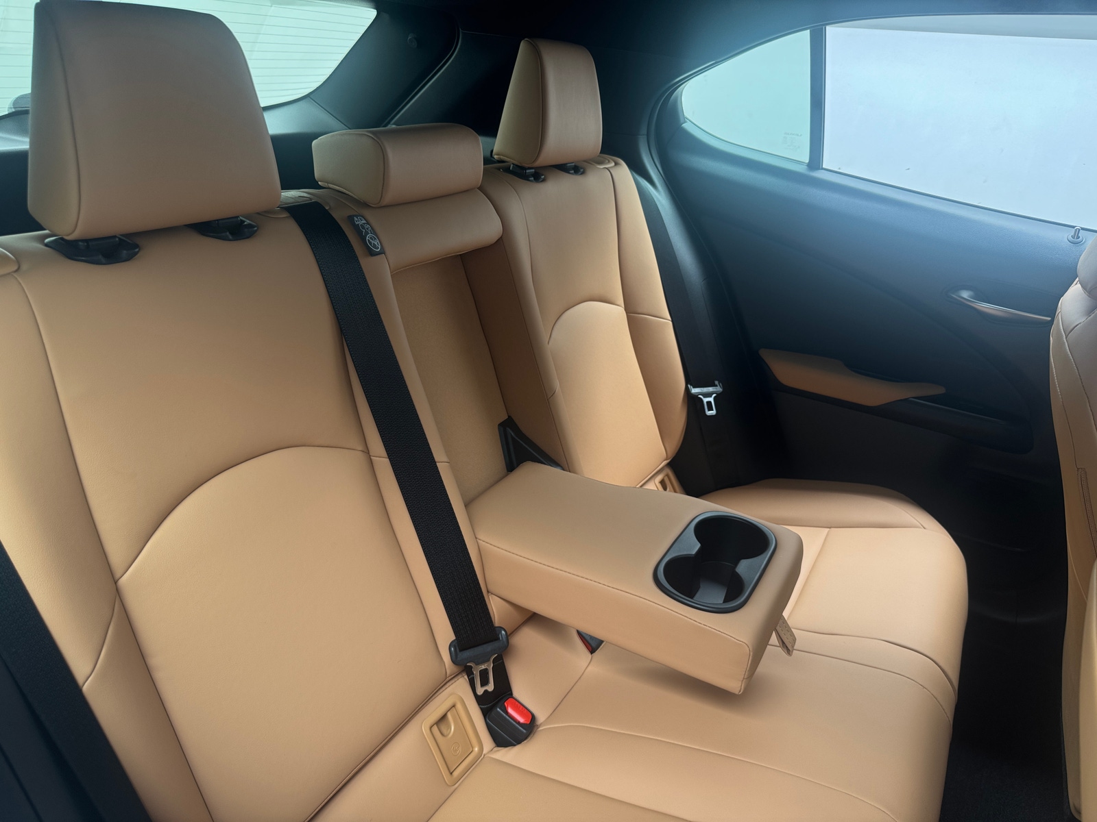 Thumbnail: 2025 Lexus UX - 5
