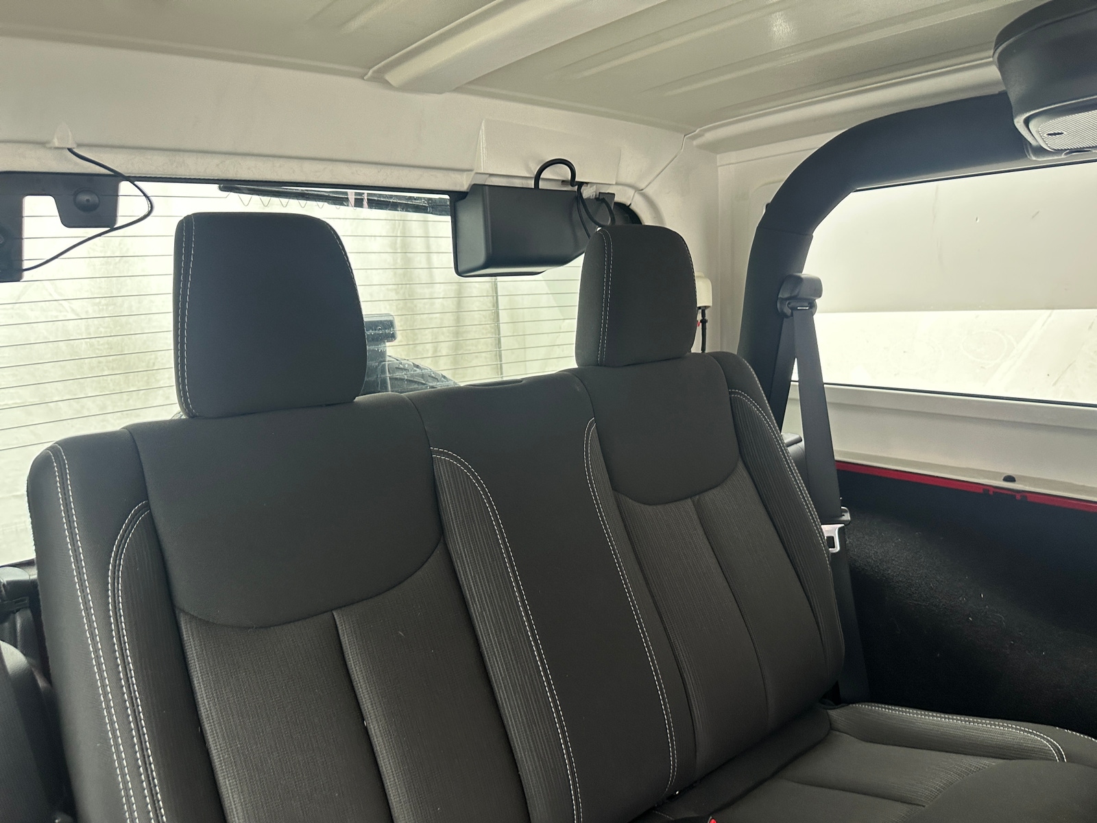 Thumbnail: 2015 Jeep Wrangler - 6