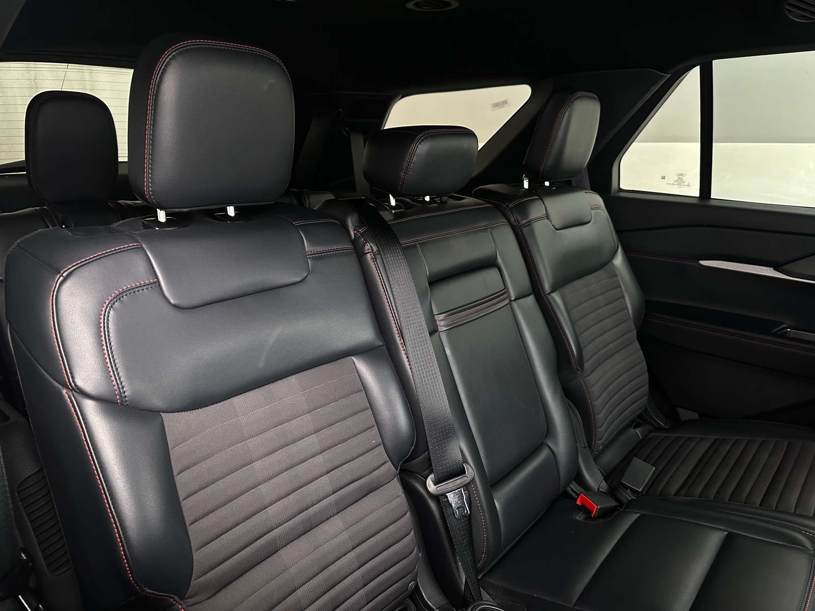 Thumbnail: 2025 Ford Explorer - 5