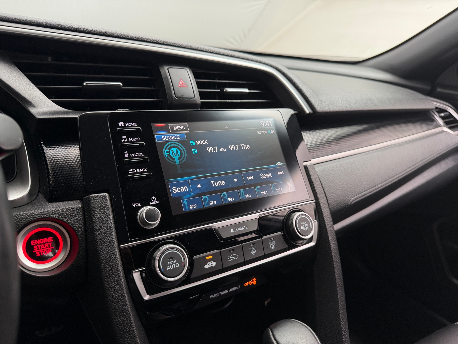 Thumbnail: 2019 Honda Civic - 4