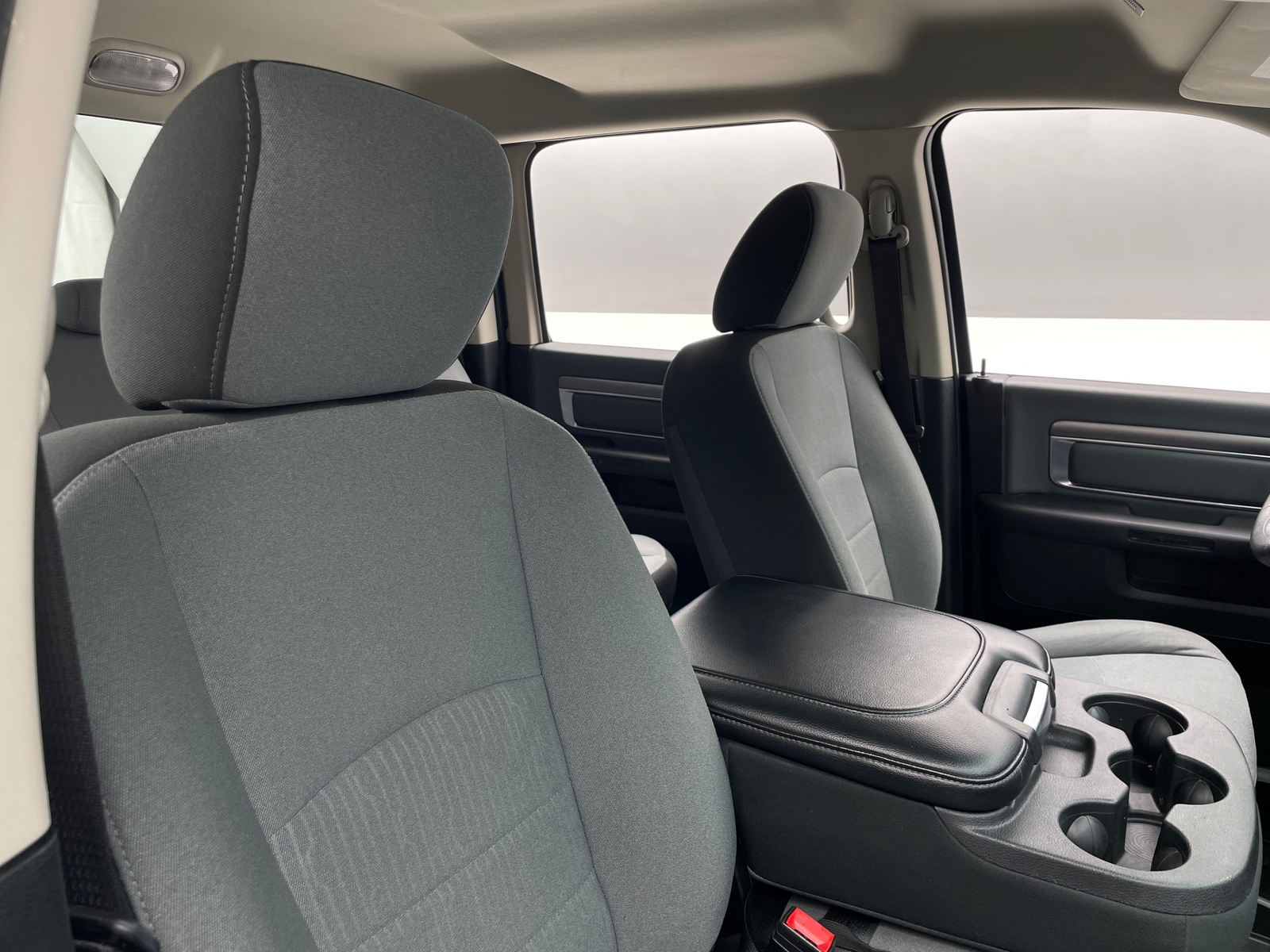 Thumbnail: 2021 RAM 1500 Classic - 2