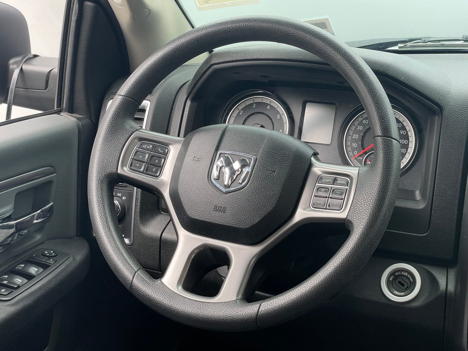 Thumbnail: 2021 RAM 1500 Classic - 5