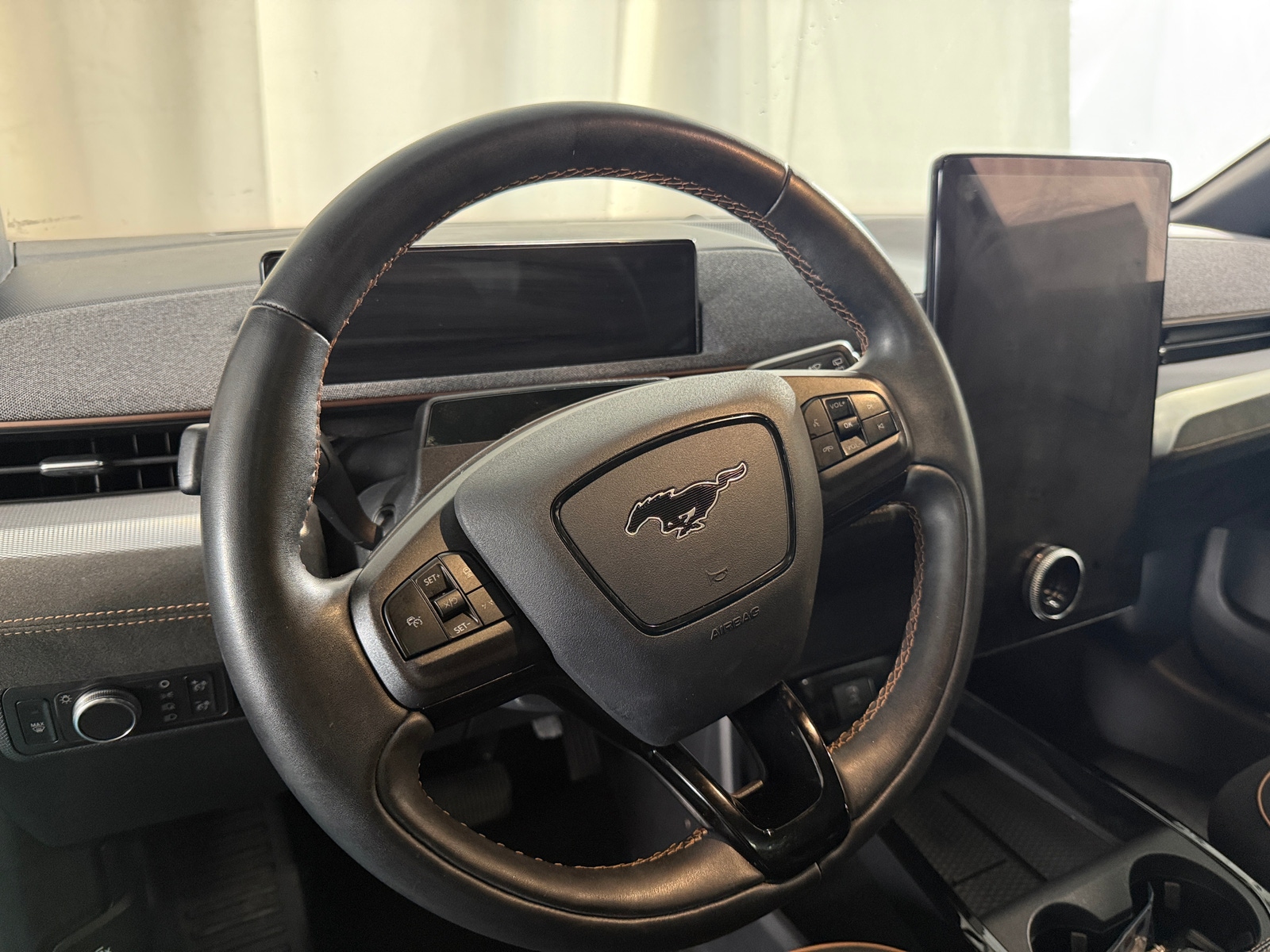 Thumbnail: 2022 Ford Mustang Mach-E - 4