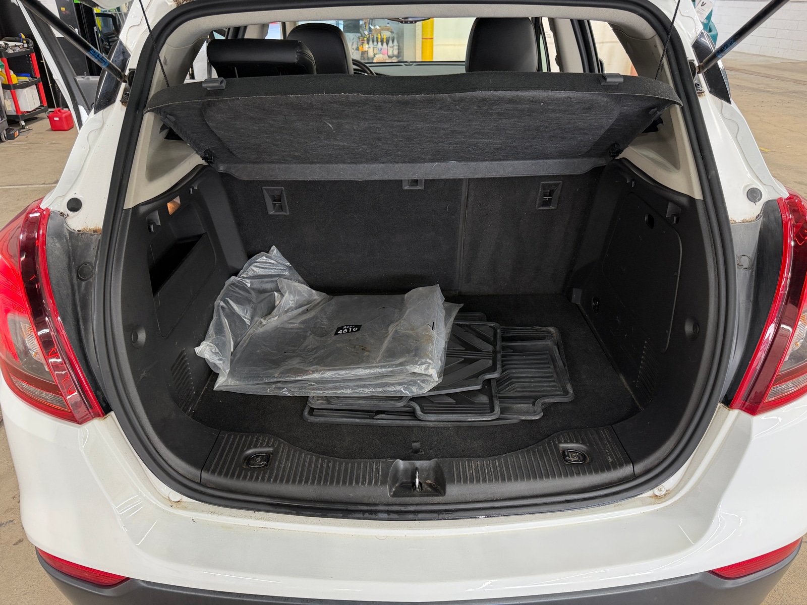 Thumbnail: 2019 Buick Encore - 6