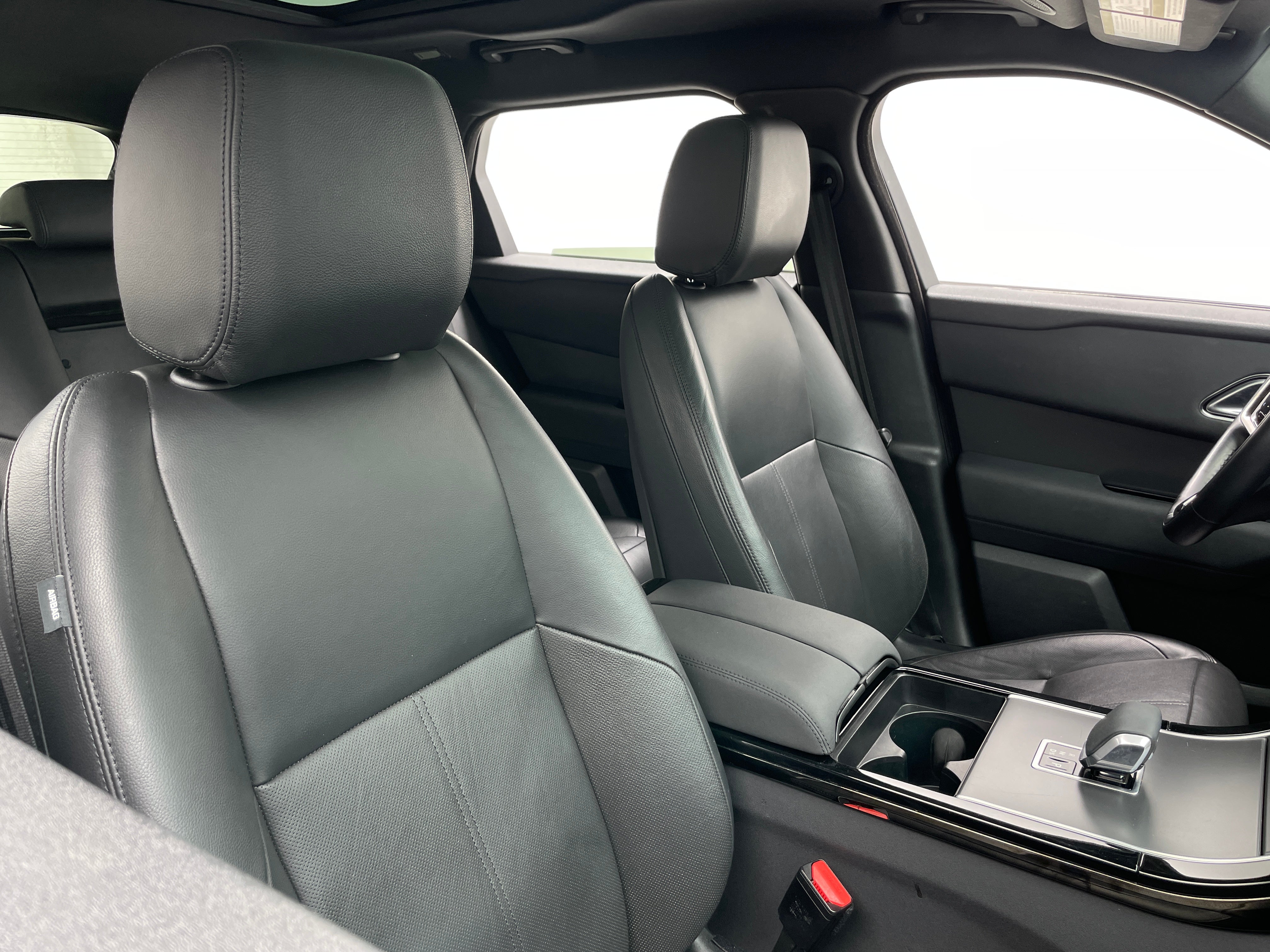 2025 Land Rover Range Rover Velar