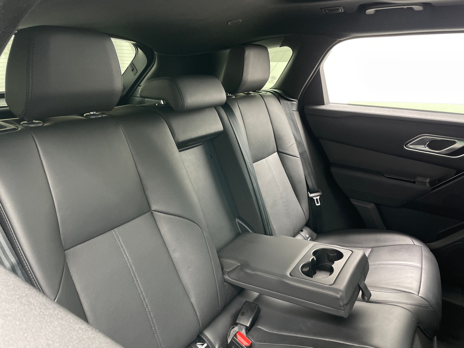 Thumbnail: 2025 Land Rover Range Rover Velar - 5