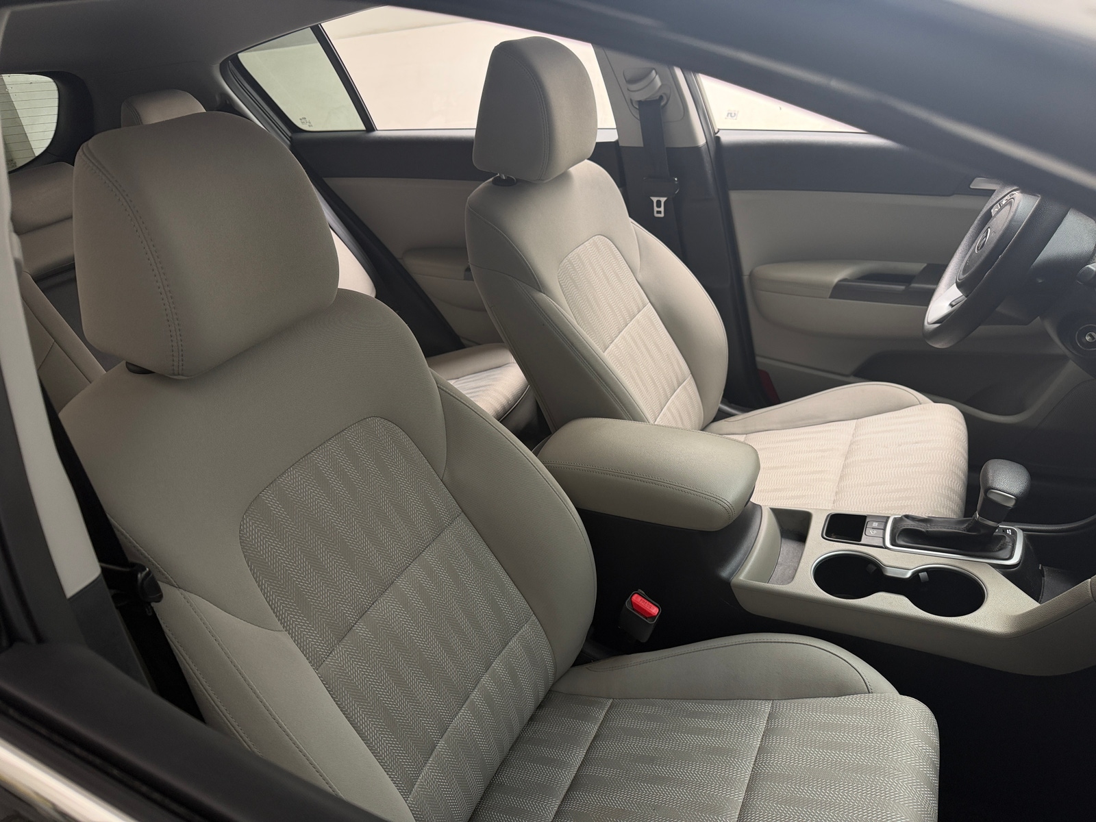 Thumbnail: 2020 Kia Sportage - 2