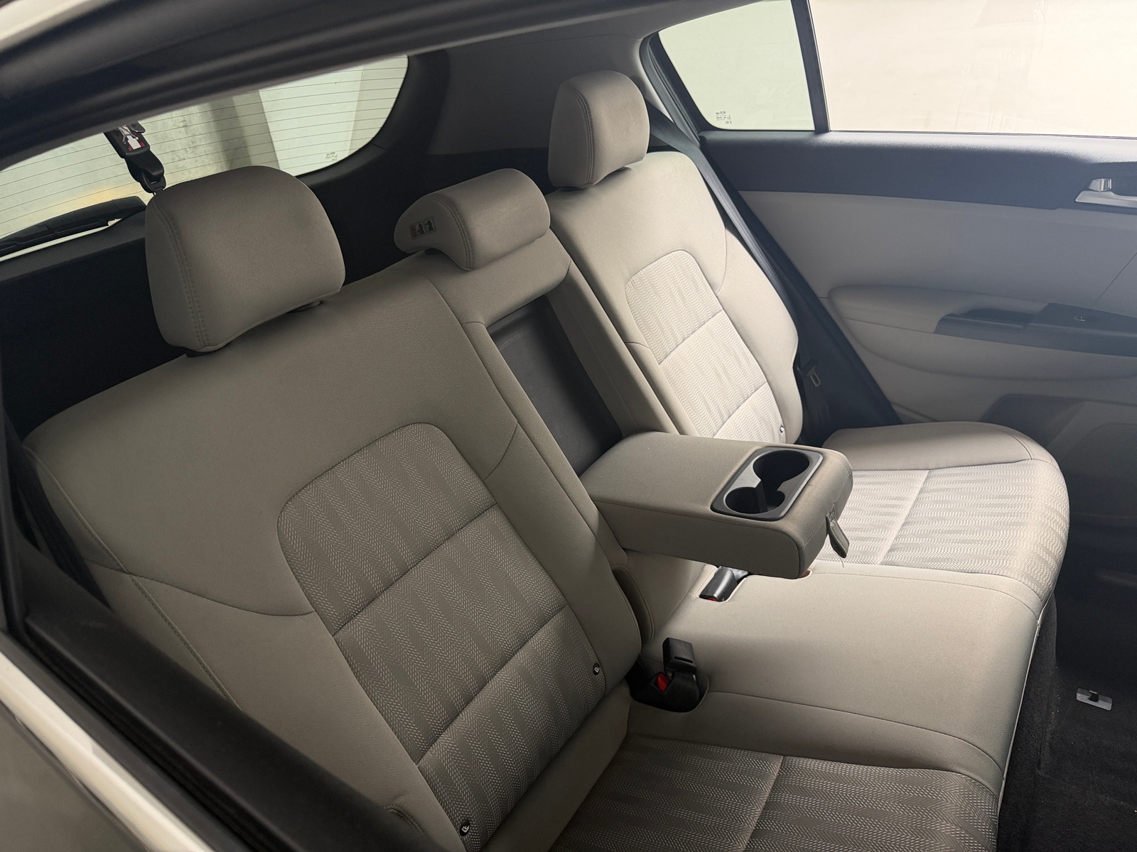 Thumbnail: 2020 Kia Sportage - 6