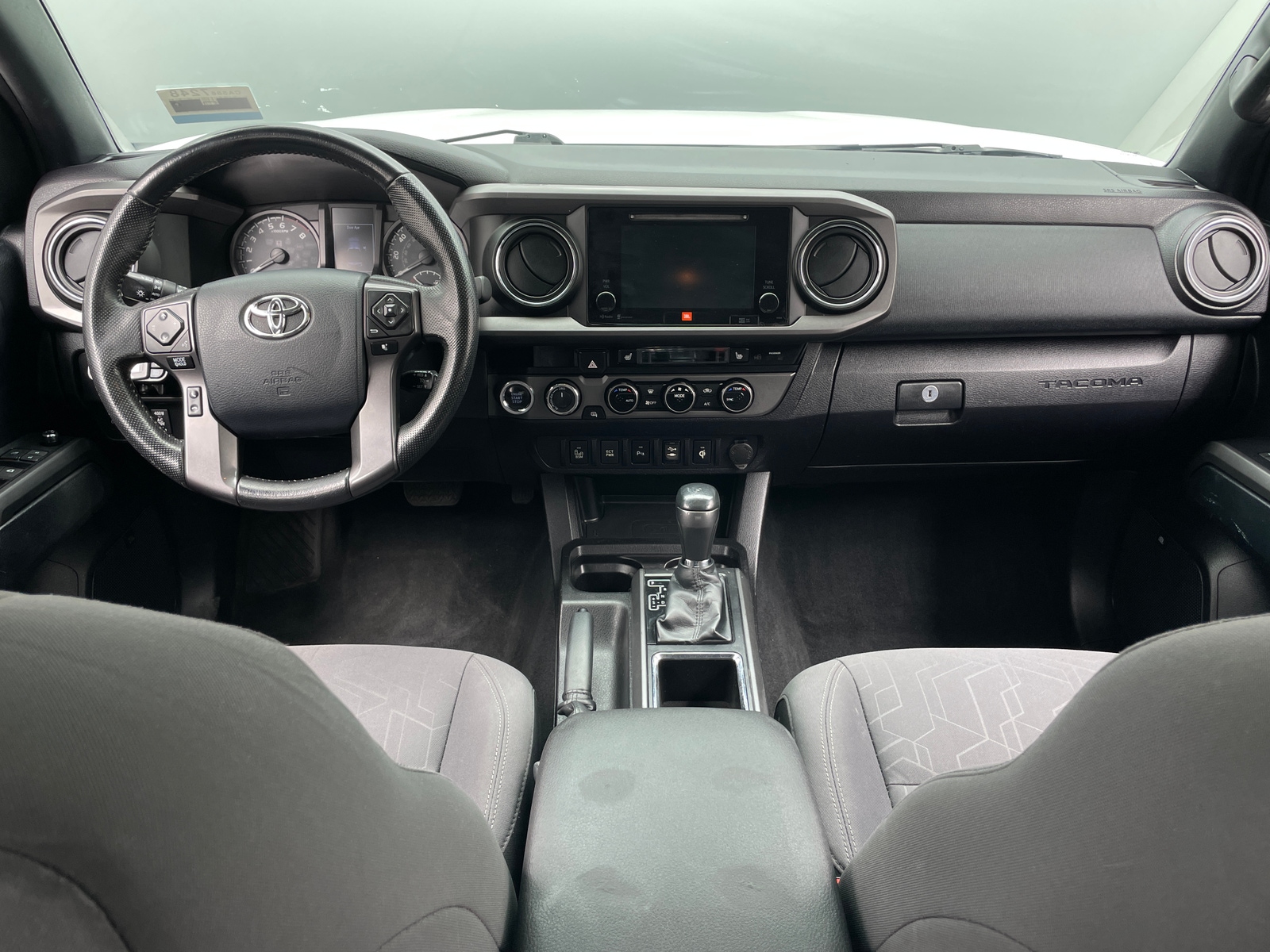 Thumbnail: 2016 Toyota Tacoma - 3