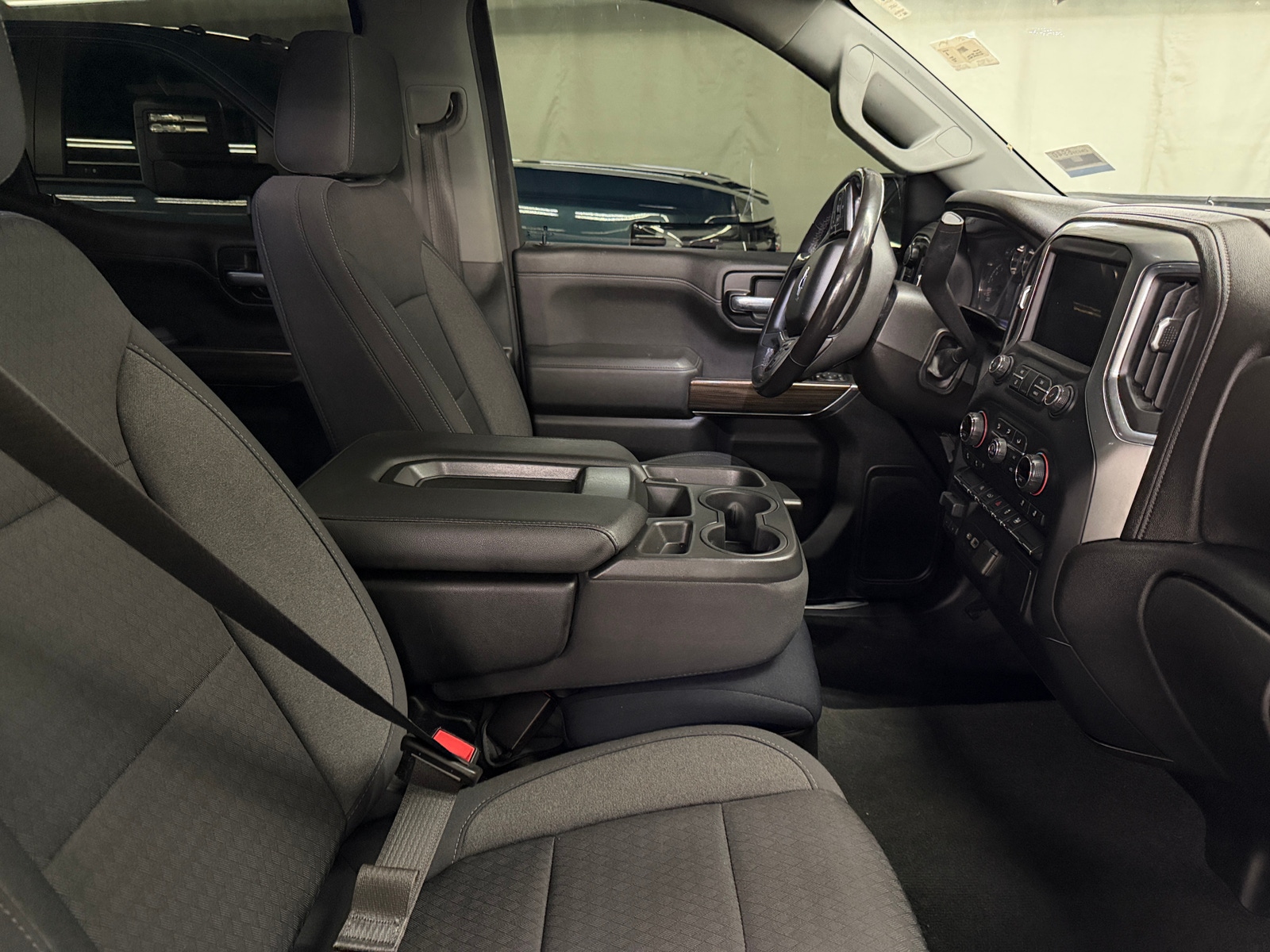 Thumbnail: 2021 Chevrolet Silverado 1500 - 2