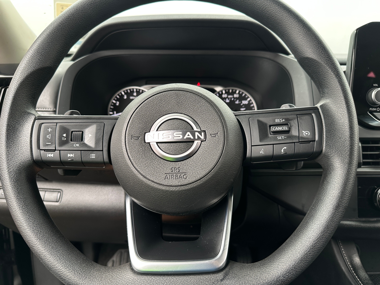 Thumbnail: 2023 Nissan Pathfinder - 5
