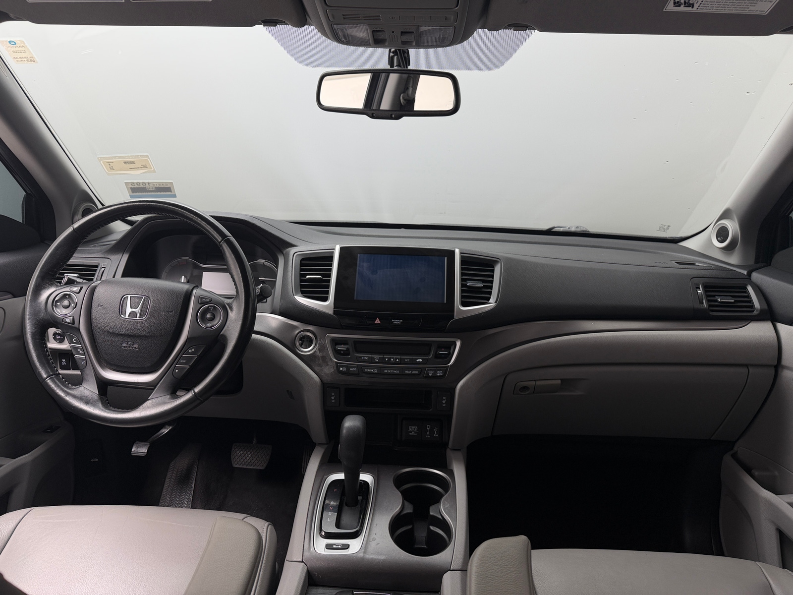 Thumbnail: 2017 Honda Pilot - 2