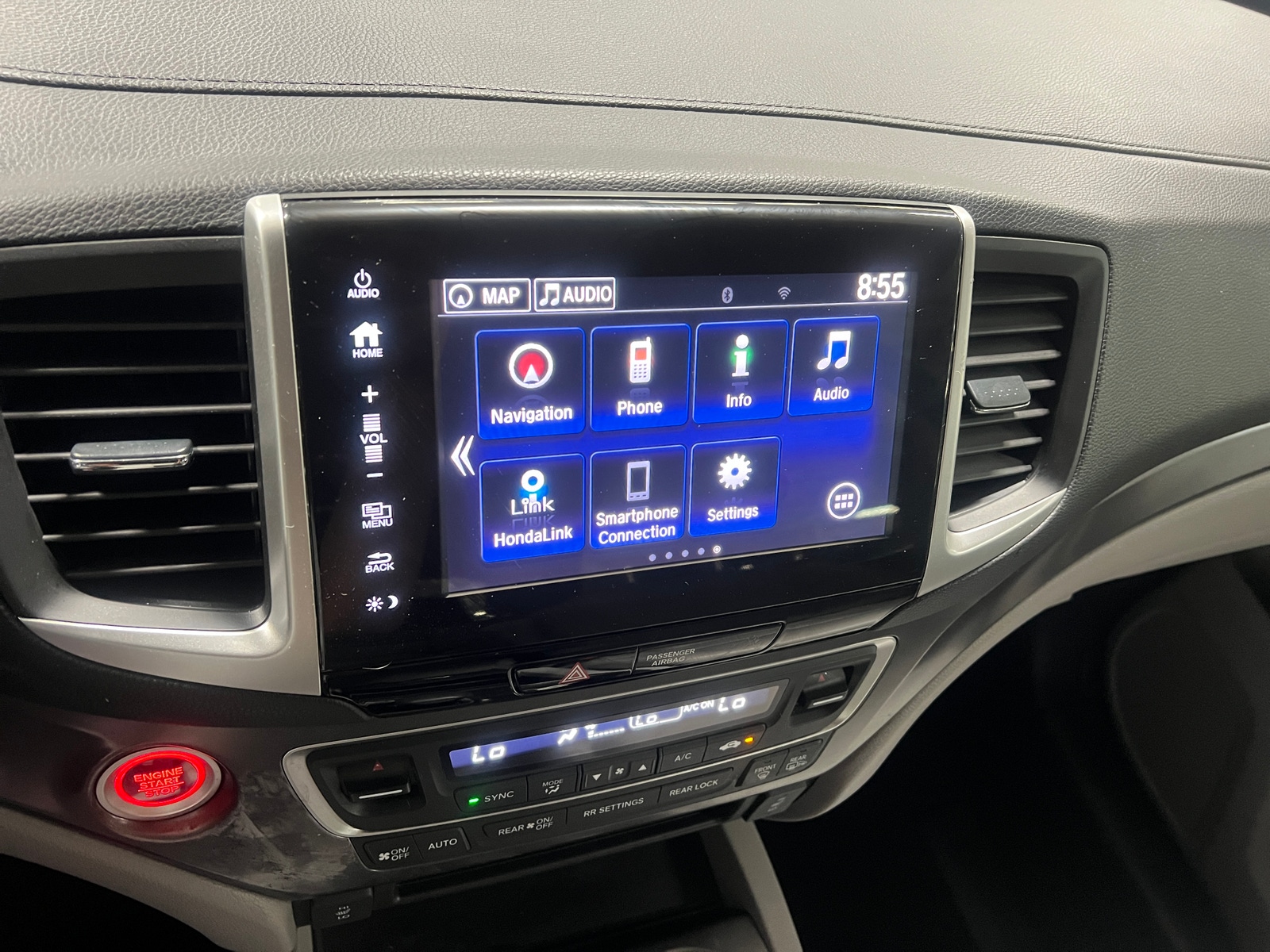 Thumbnail: 2017 Honda Pilot - 3